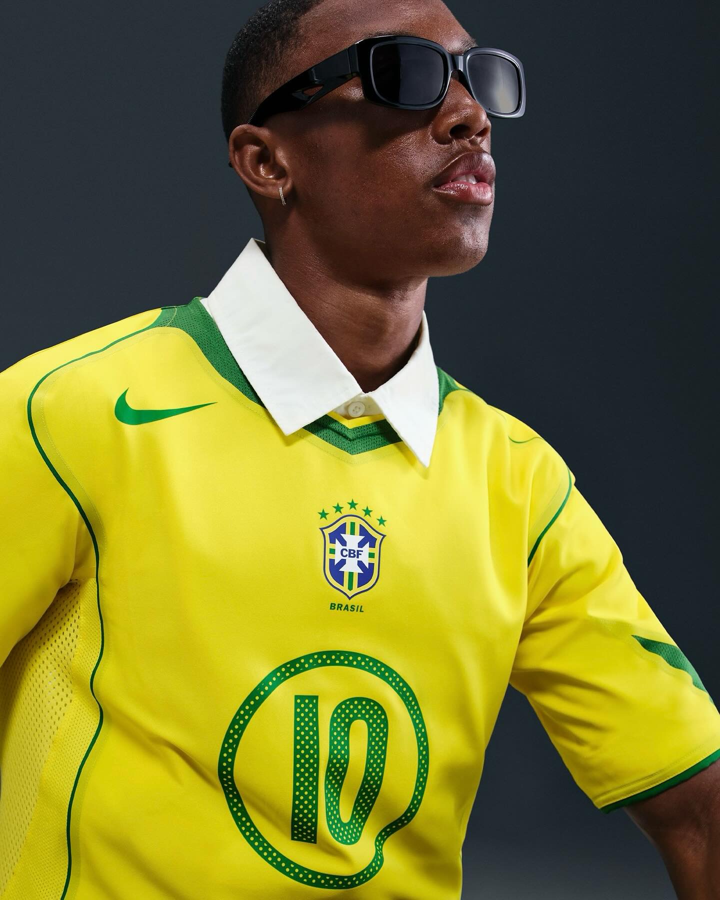 An icon returns 🇧🇷 The 2004 Nike Brazil T90 jersey, worn by