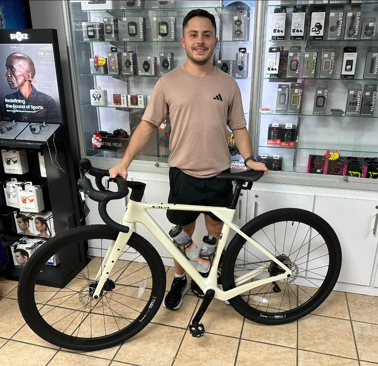 PR BIKE SHOP - PR BIKE SHOP added a new photo.