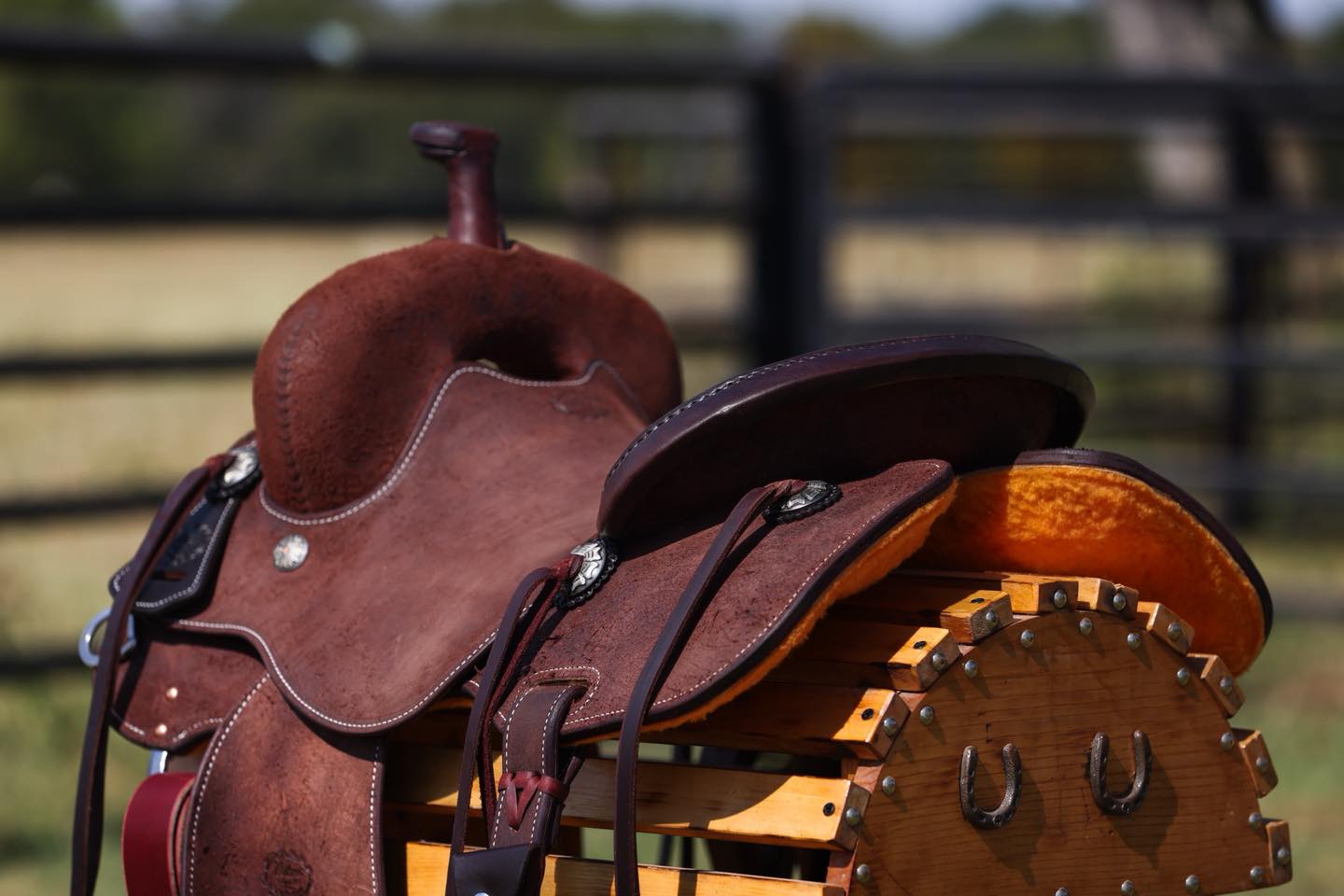 HR Lightweight Spinal Relief Cowhorse