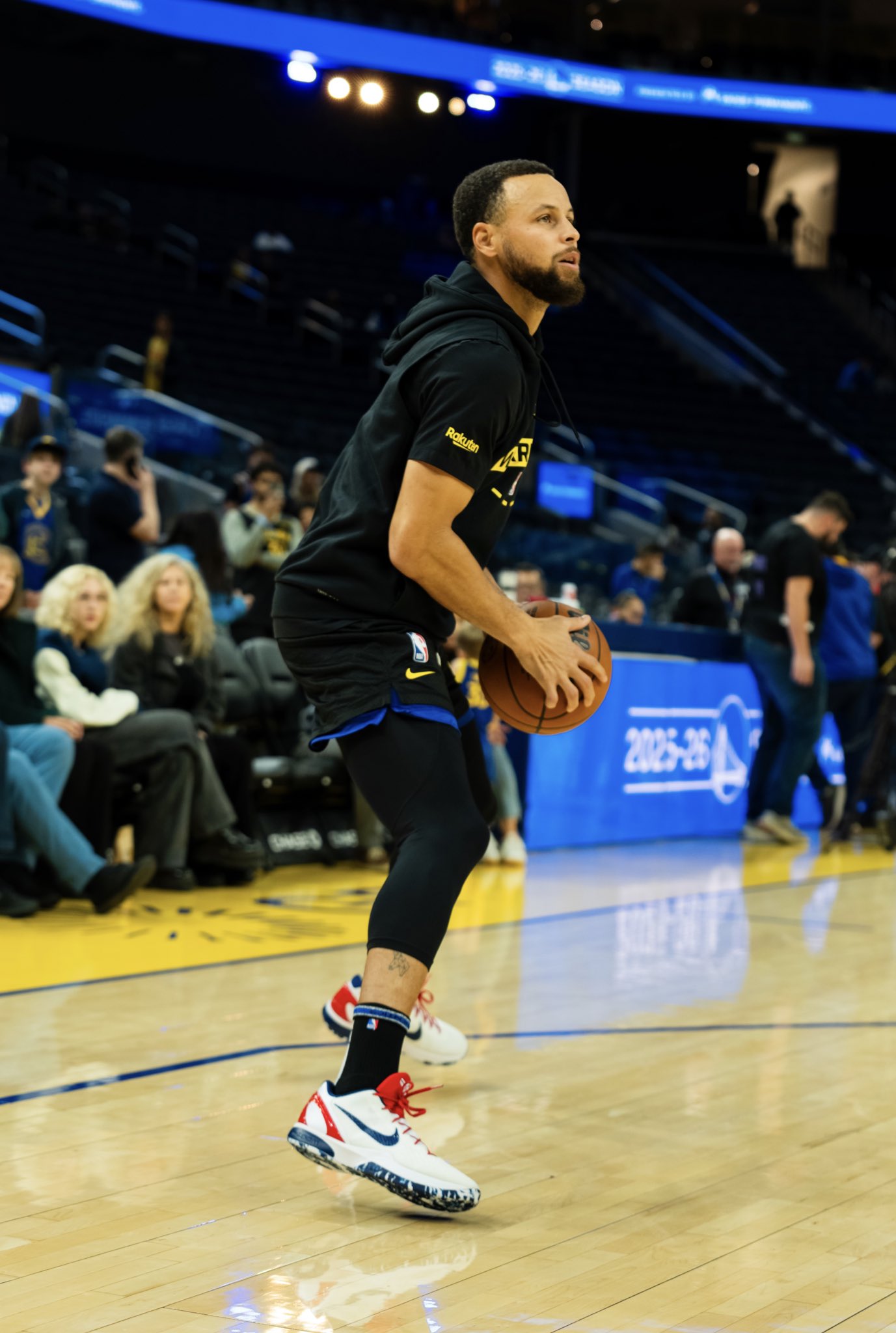 Steph Curry wearing the 