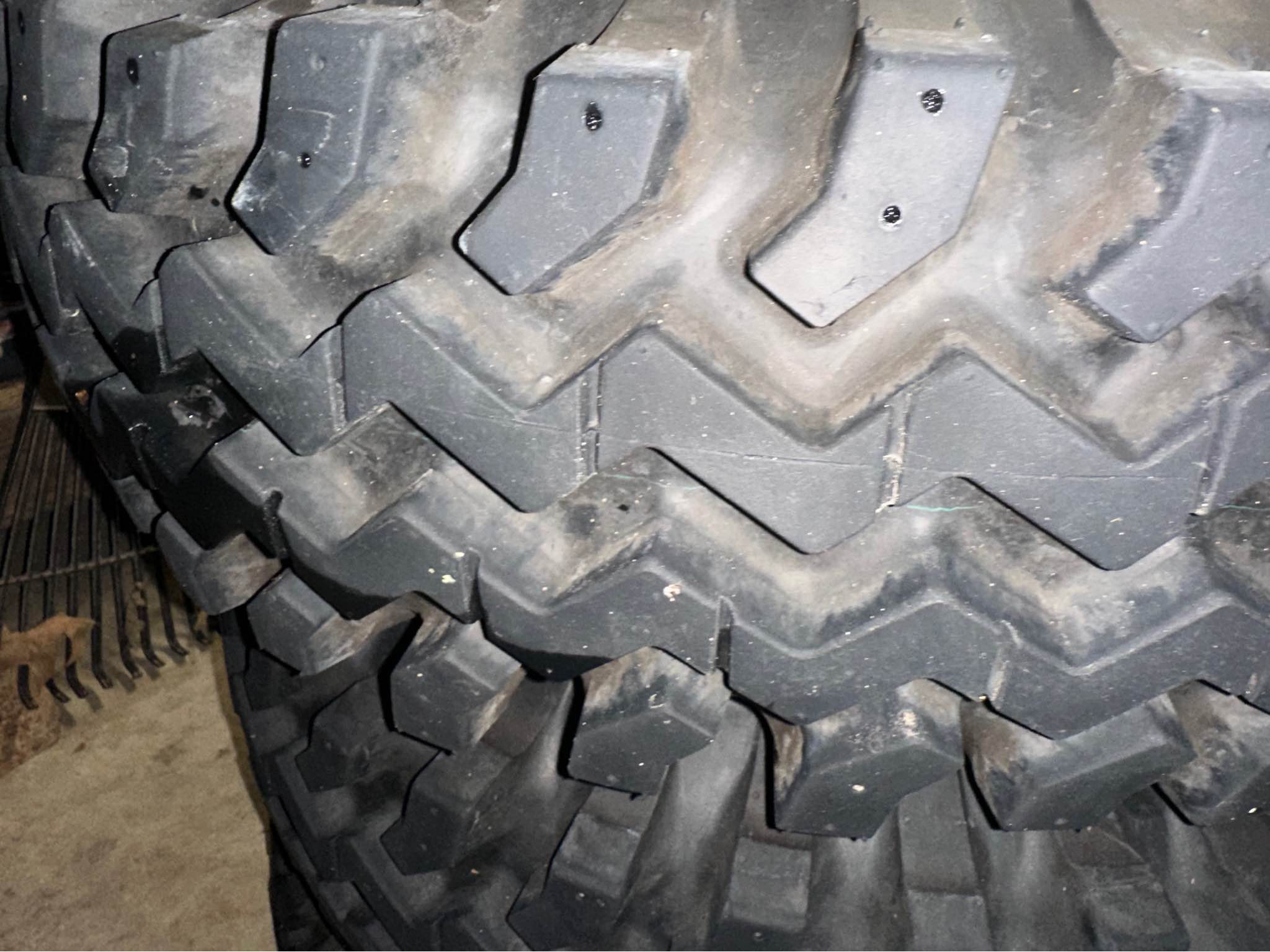 4 new P78/16 Buckshot Mudders on new rims ! (6 x 139.7mm) bolt pattern ...