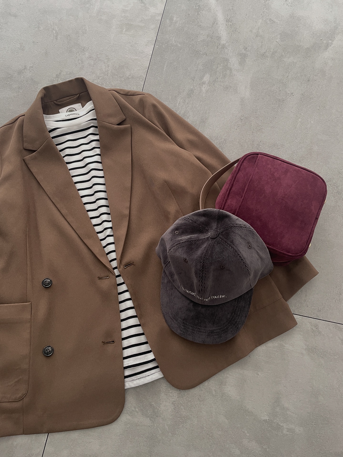 Recommended Item】 ⁡ 秋の装いにきちんと感をプラスしてくれる ダブル 
