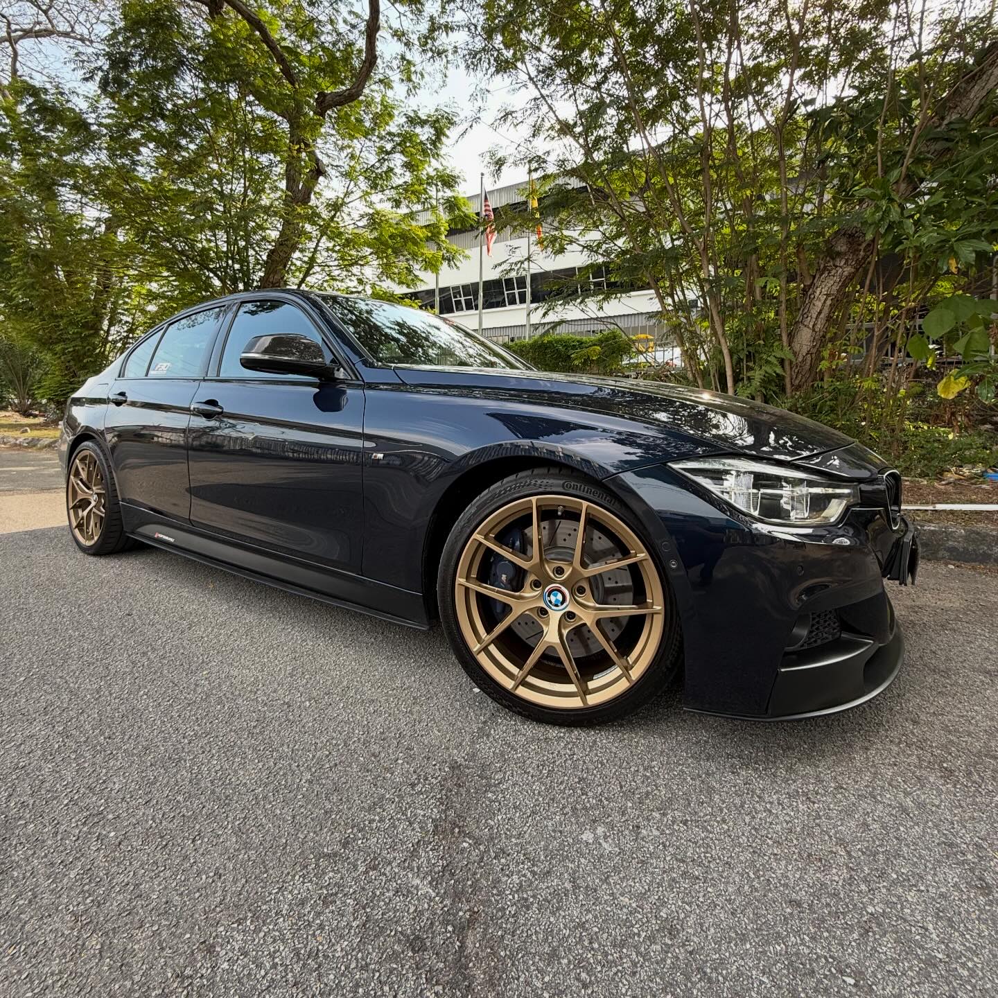 King - BMW E92 with New 19 inch BMW M-performance Style 313 design rim ...