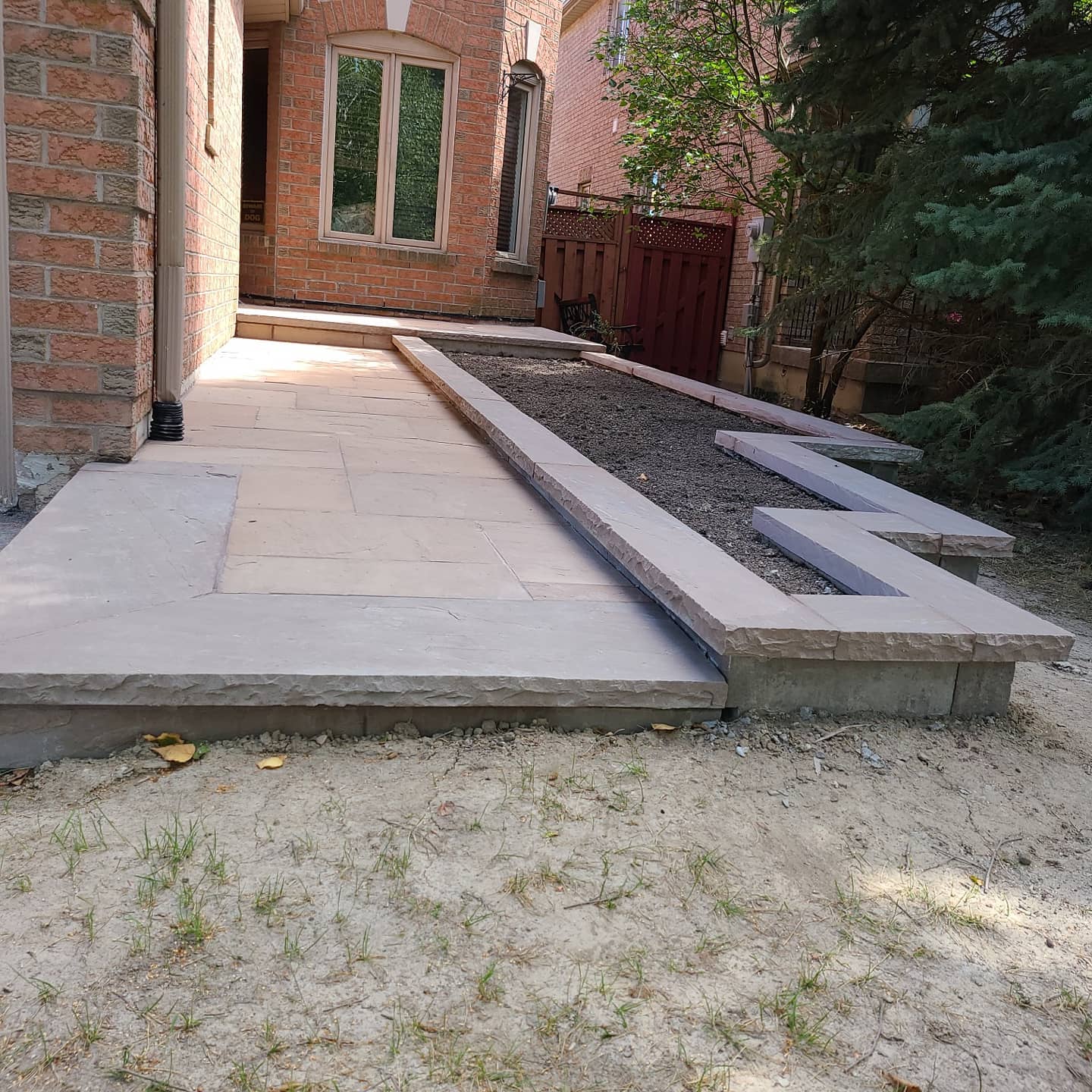 Modern design with natural stone... - Oak Ridges Interlock