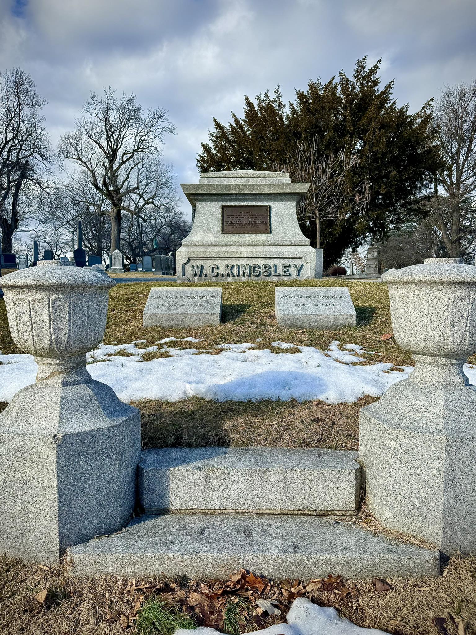 Brookfield Monument section 184 at Green-Wood Cemetery, 5th Avenue 