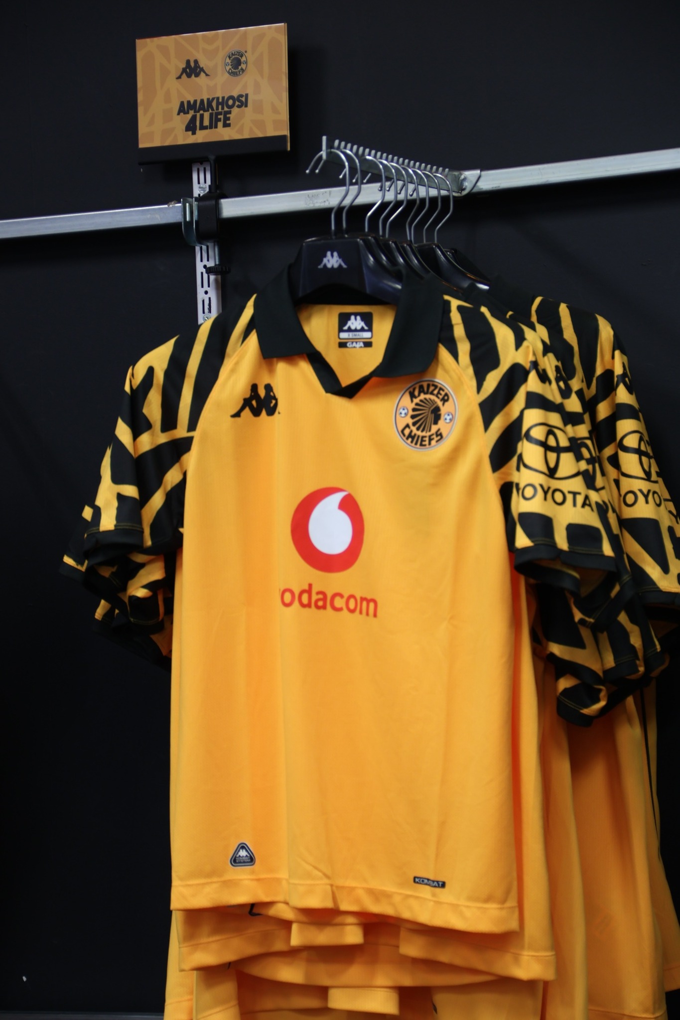 Chiefs fans, this one's for YOU!! Kaizer Chiefs shirts are now