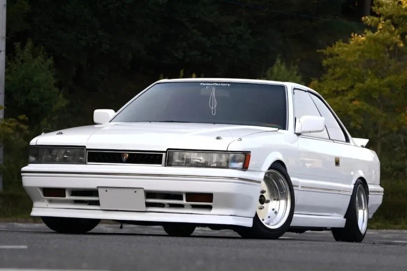 At first glance, this Nissan Leopard F31 looks like a clean 1980s