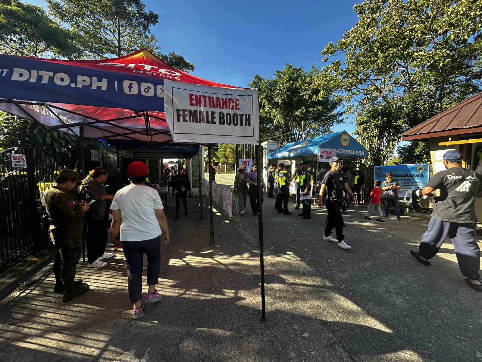 GMA - TINGNAN: Sitwasyon sa Baguio City Public Cemetery as of 8 AM ...