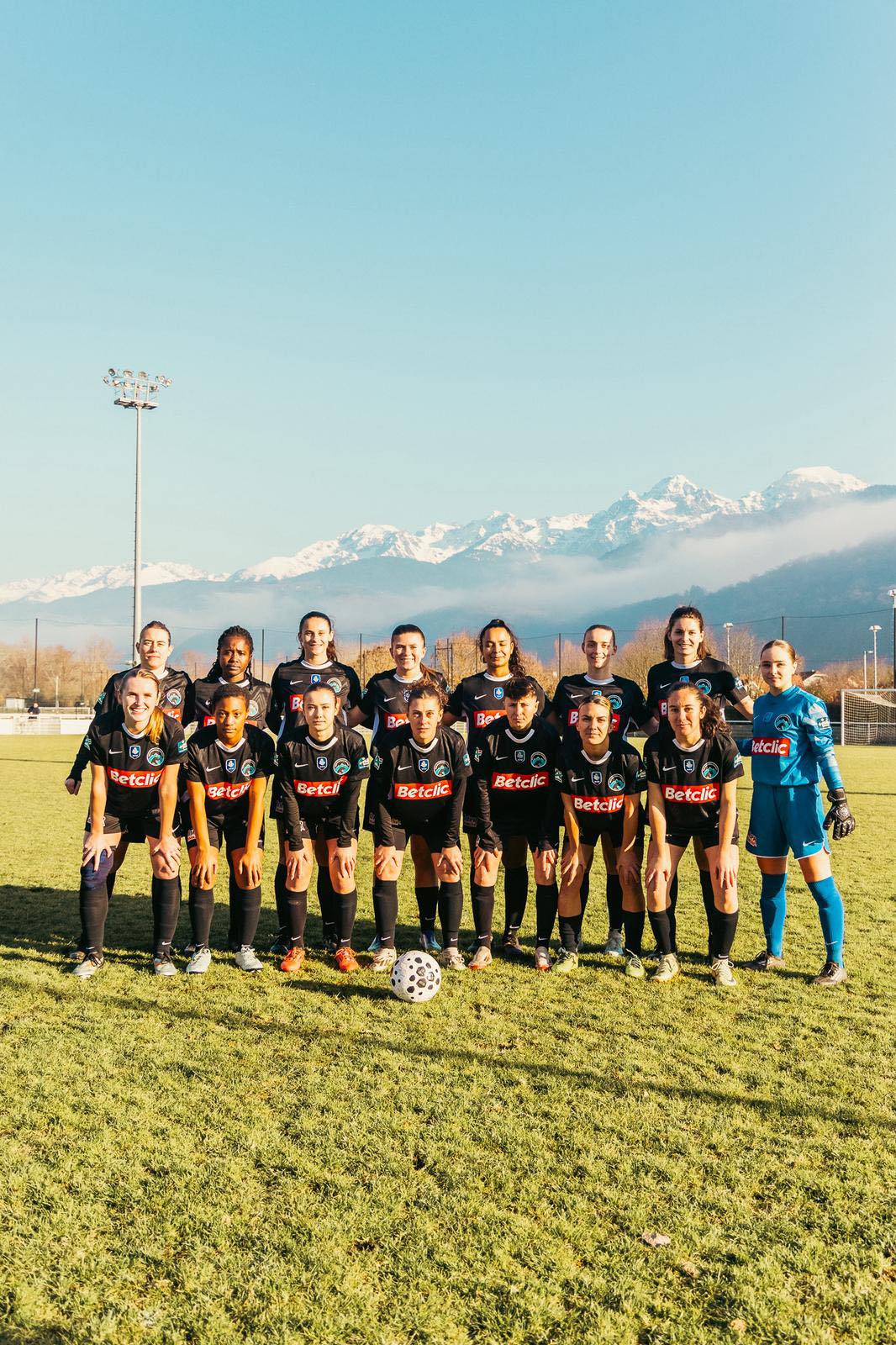 GUC - 🗣️🏆 ENSEMBLE SINON RIEN 💙🖤 | Facebook