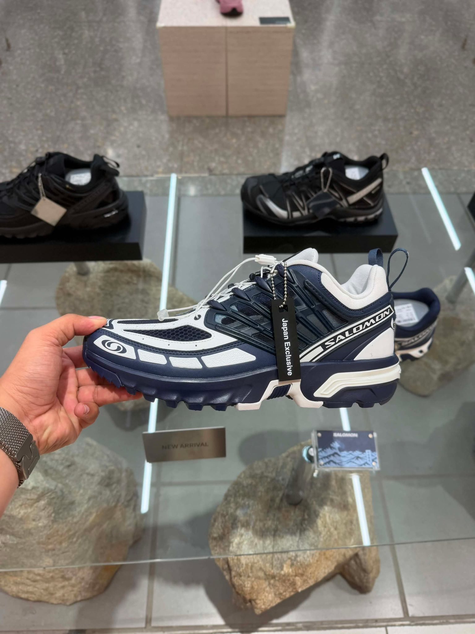 PRE ORDER ?? Japan Exclusive! Salomon Xt-6 Goretex ₱14,500 