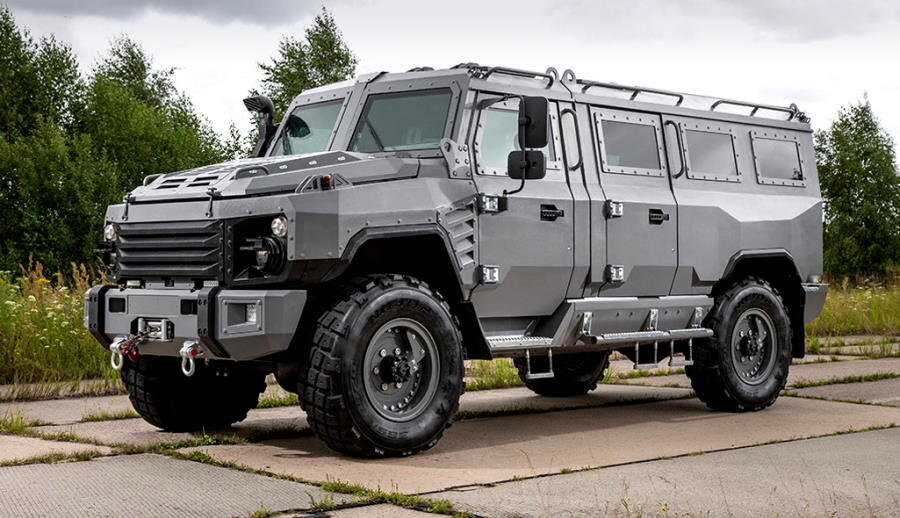 Russian - RIDA Buran 4x4 Armored Truck..😮 The cabin, the rear of the ...