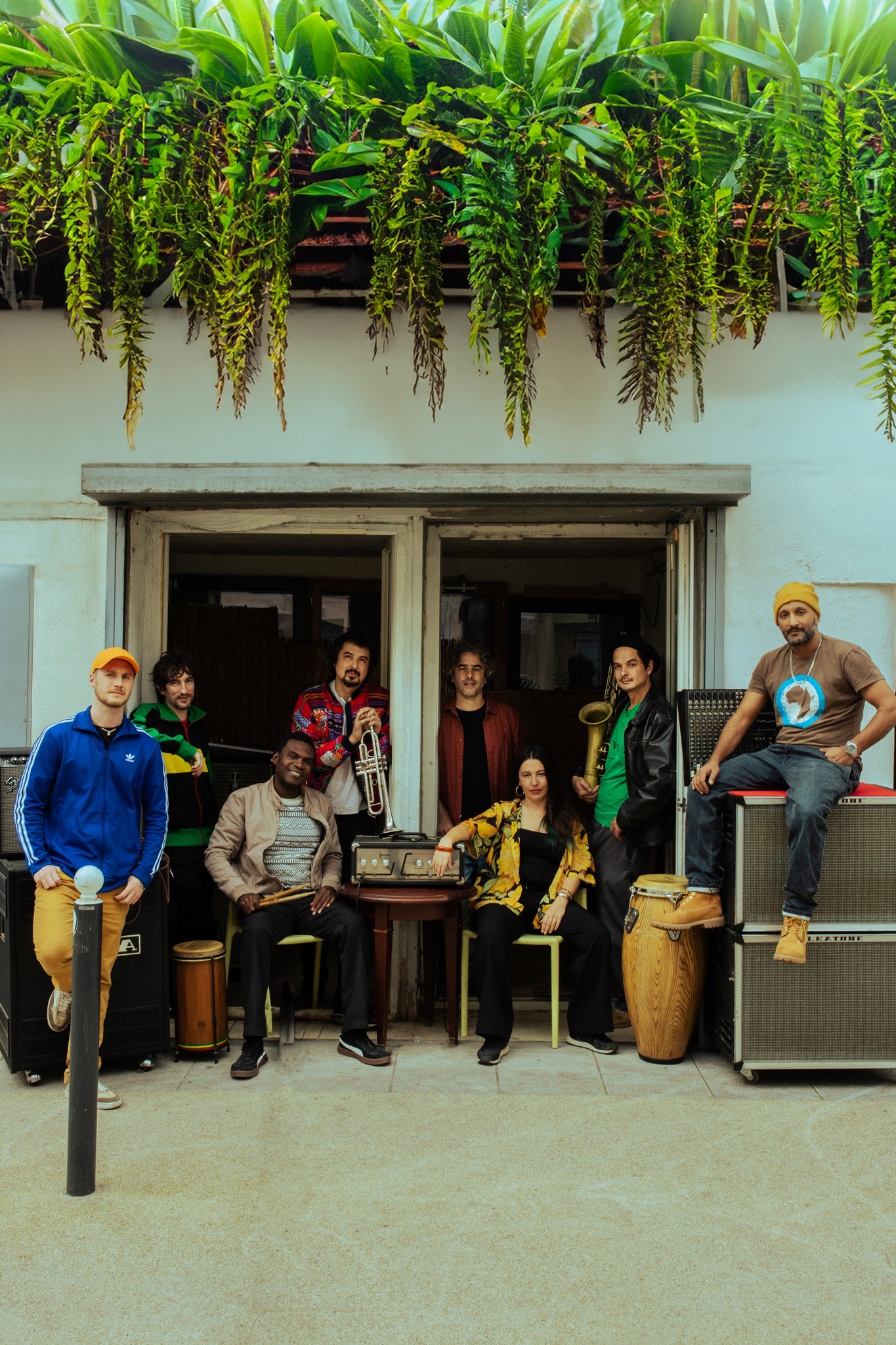 Irie - Salut! Nous voilà (ENFIN!) prêt.e.s à vous annoncer la sortie de ...