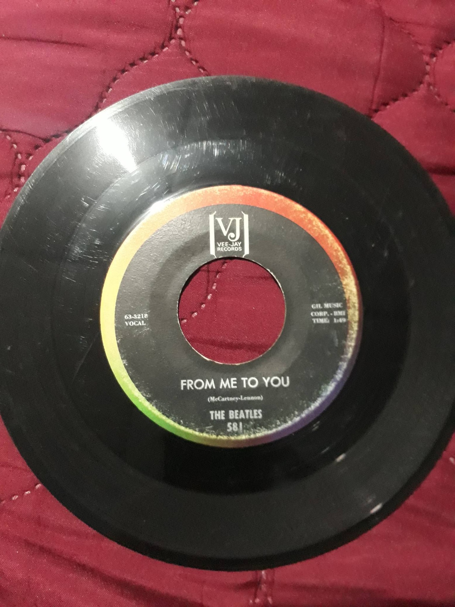 Exhibición : 45 RPM THE BEATLES PLEASE PLEASE ME FROM ME TO YOU 45 