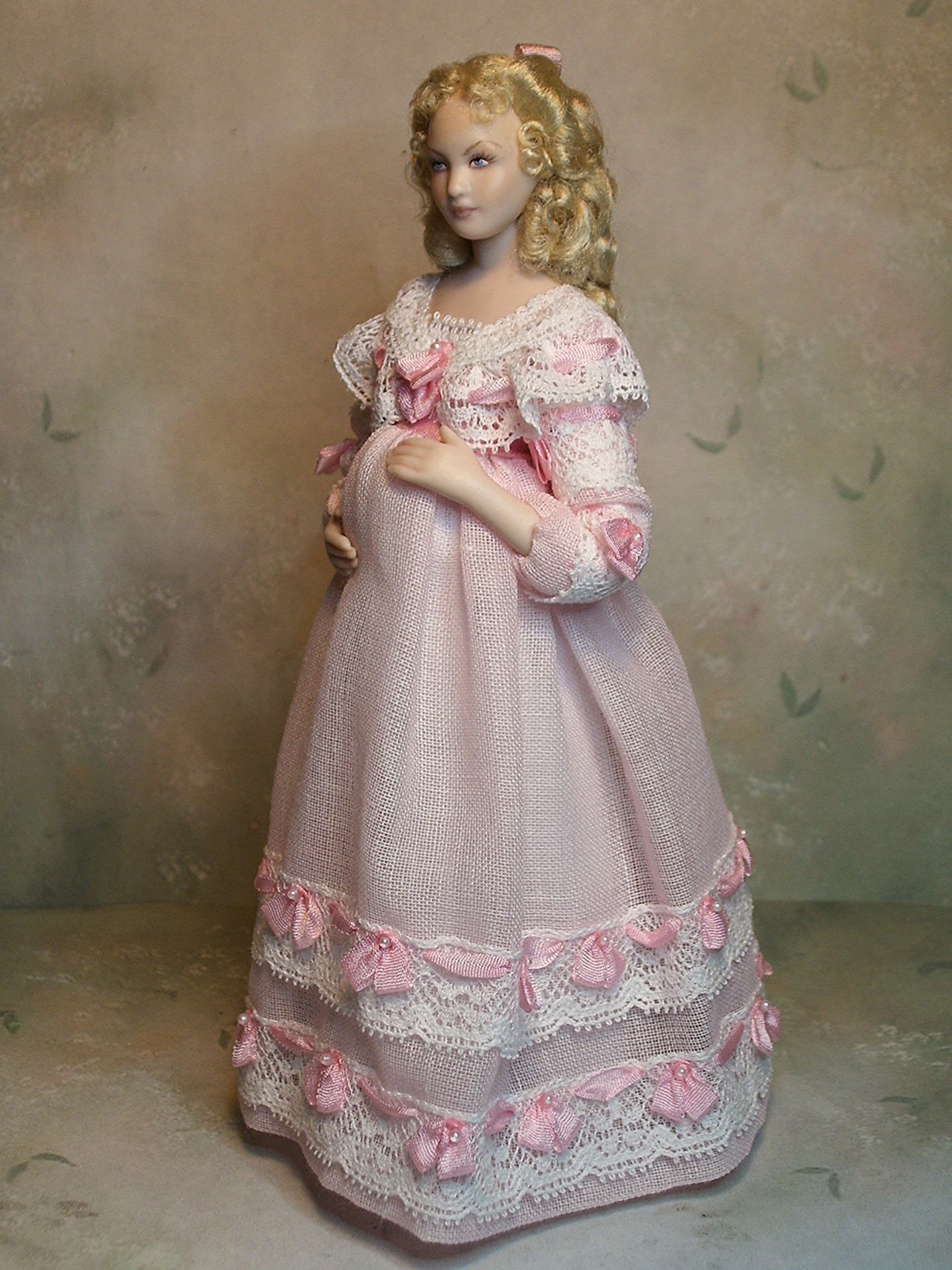 Te - Terri's Dolls Miniature Porcelain Dolls by Terri Davis