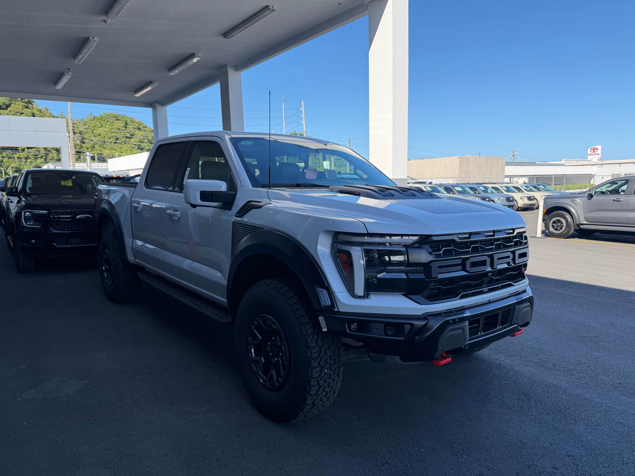 Ford Raptor R Space White 2025 - Cars & Trucks - Toa Baja | Facebook ...