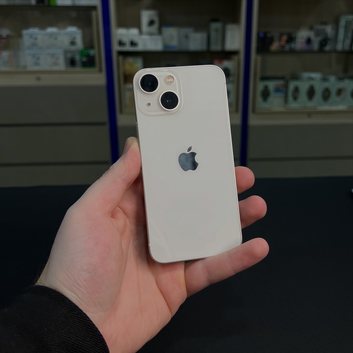 Used iPhone 13 Mini 128GB White in excellent condition: - 85 