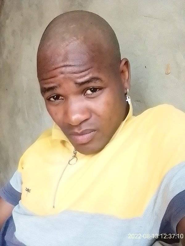 Mzi Shamase - Oseduze kwakhe, amthengele iSqeda ngizokhokha!🥺🔥 | Facebook