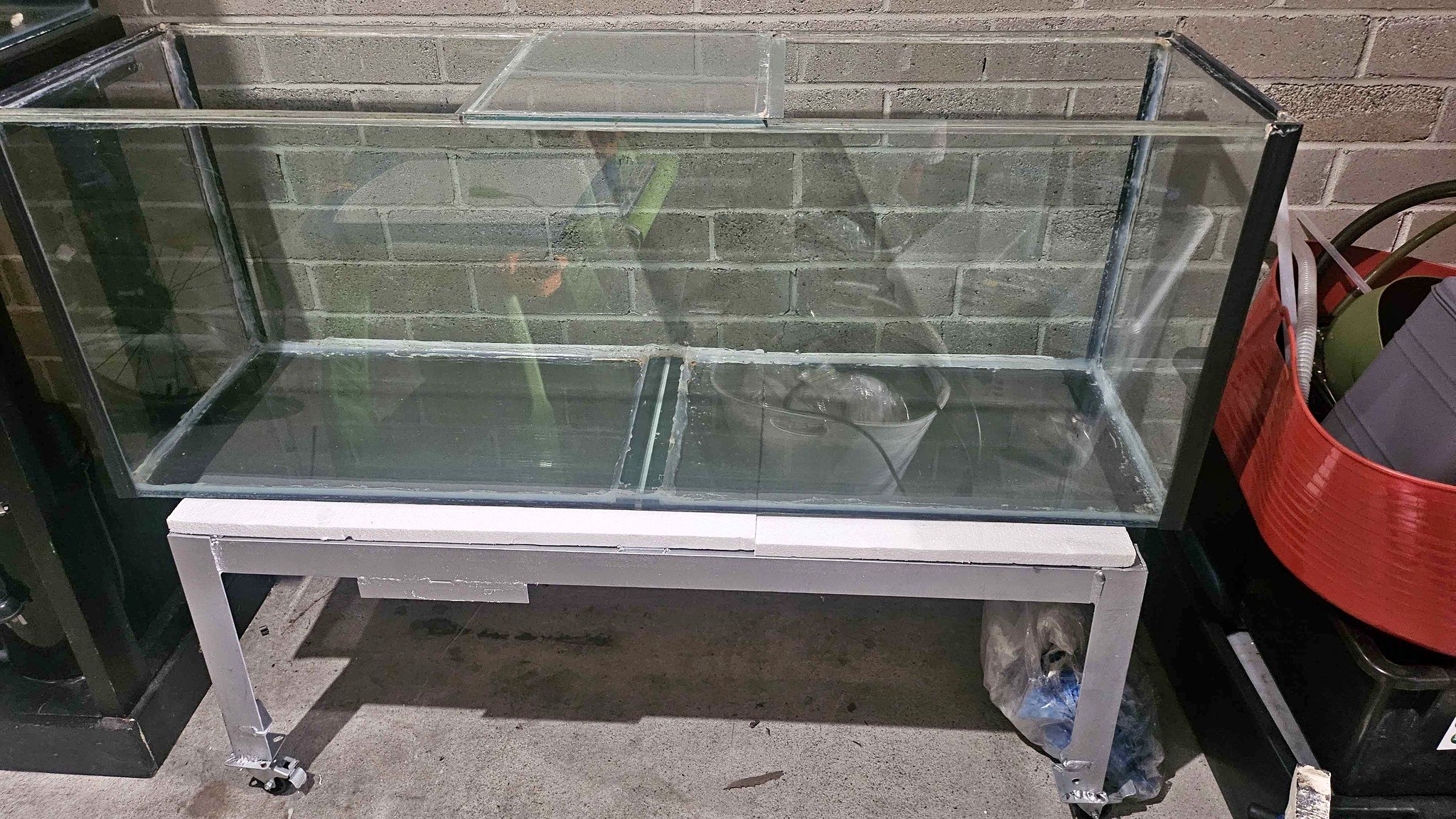 Fish tank with trolley bench - Aquariums - Sydney, Australia | Facebook ...