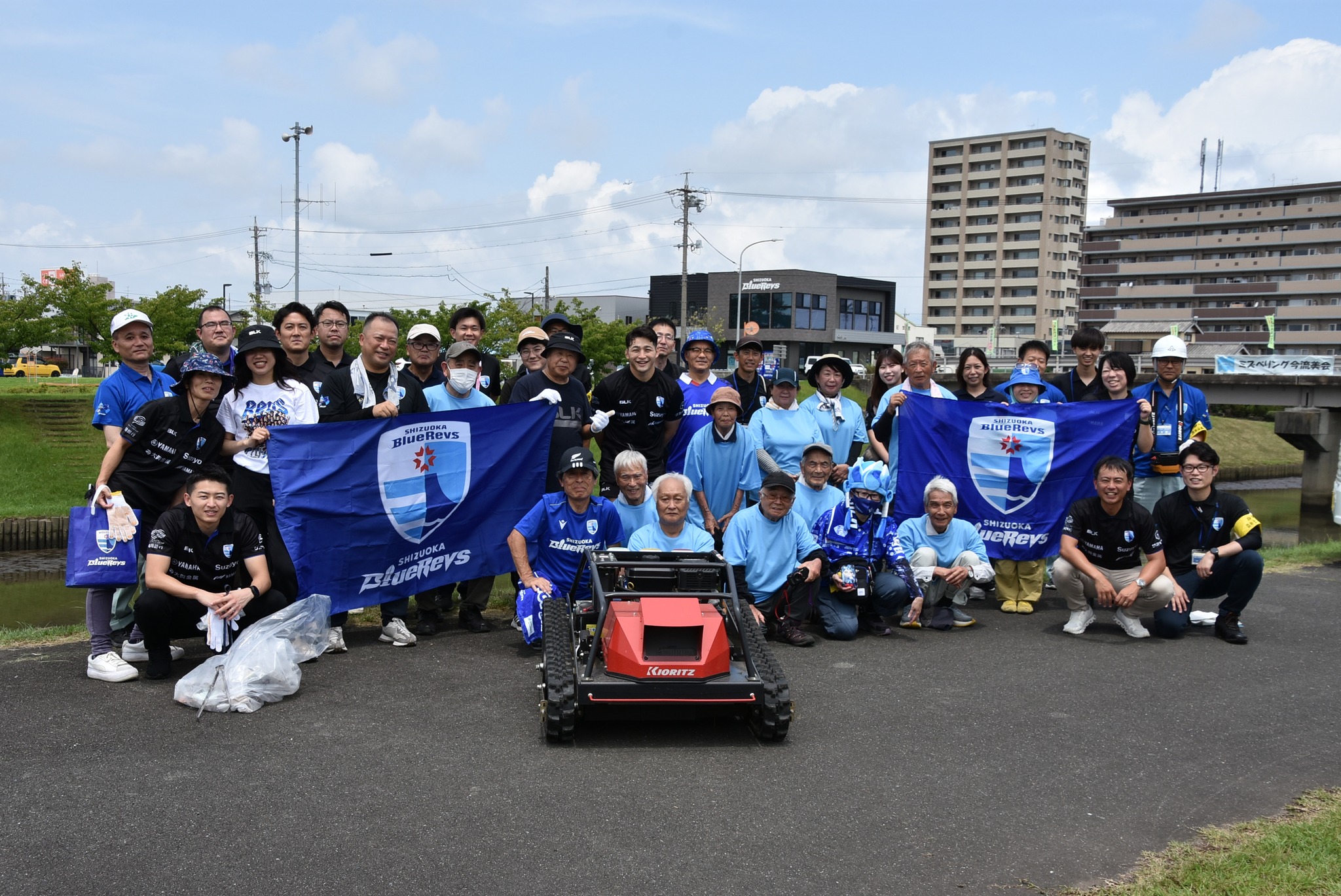 磐田市広報担当 - 【新入学児童へ交通安全バッグ・ランドセルカバーの 