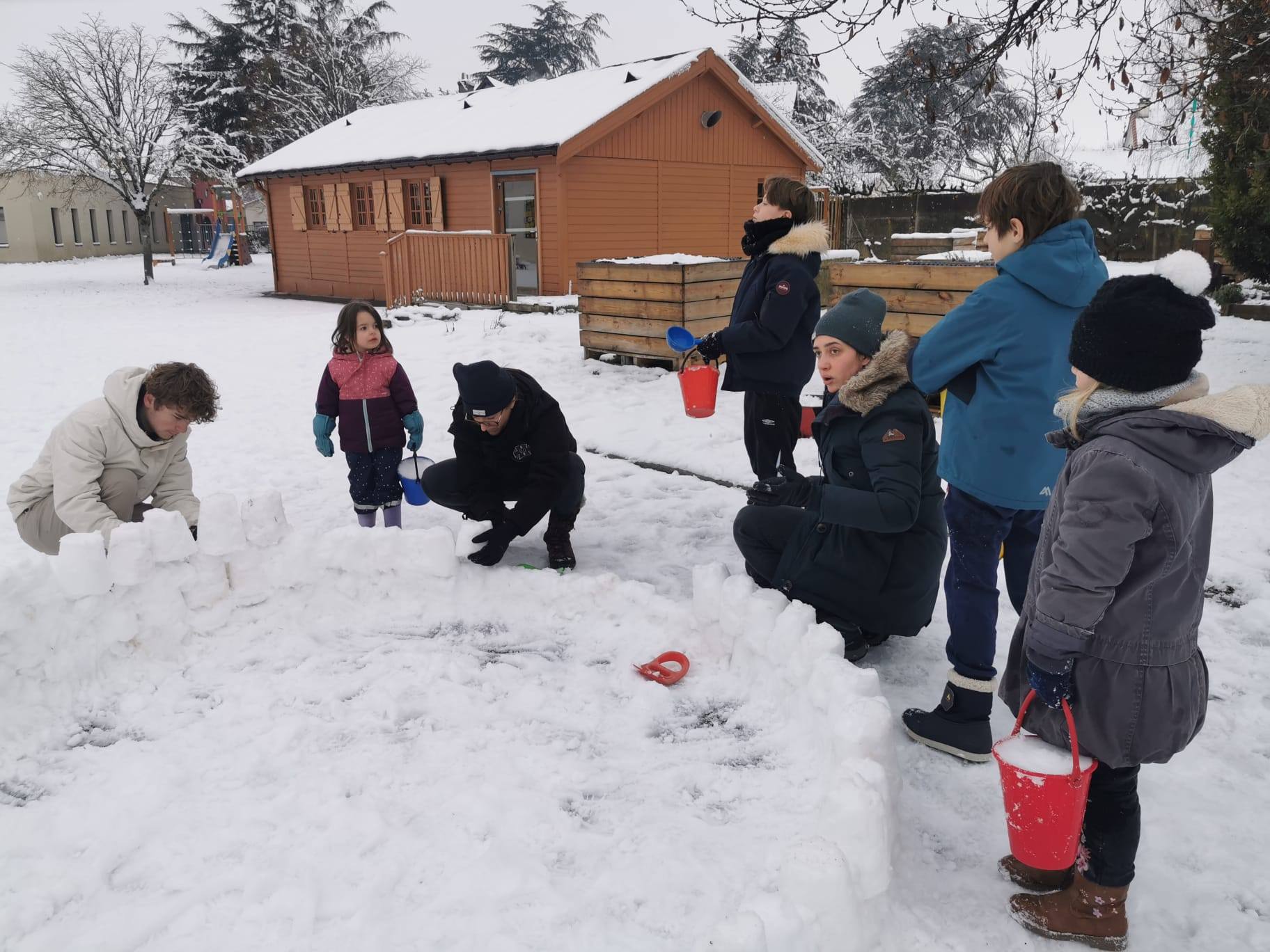 Achetez en gros Outil De Fabrication De Boules De Neige En Plastique Pour Enfants, Pelle à Neige - Jouet à Neige Chine et Machine à Boules De Neige à 0.49 USD | Global Sources