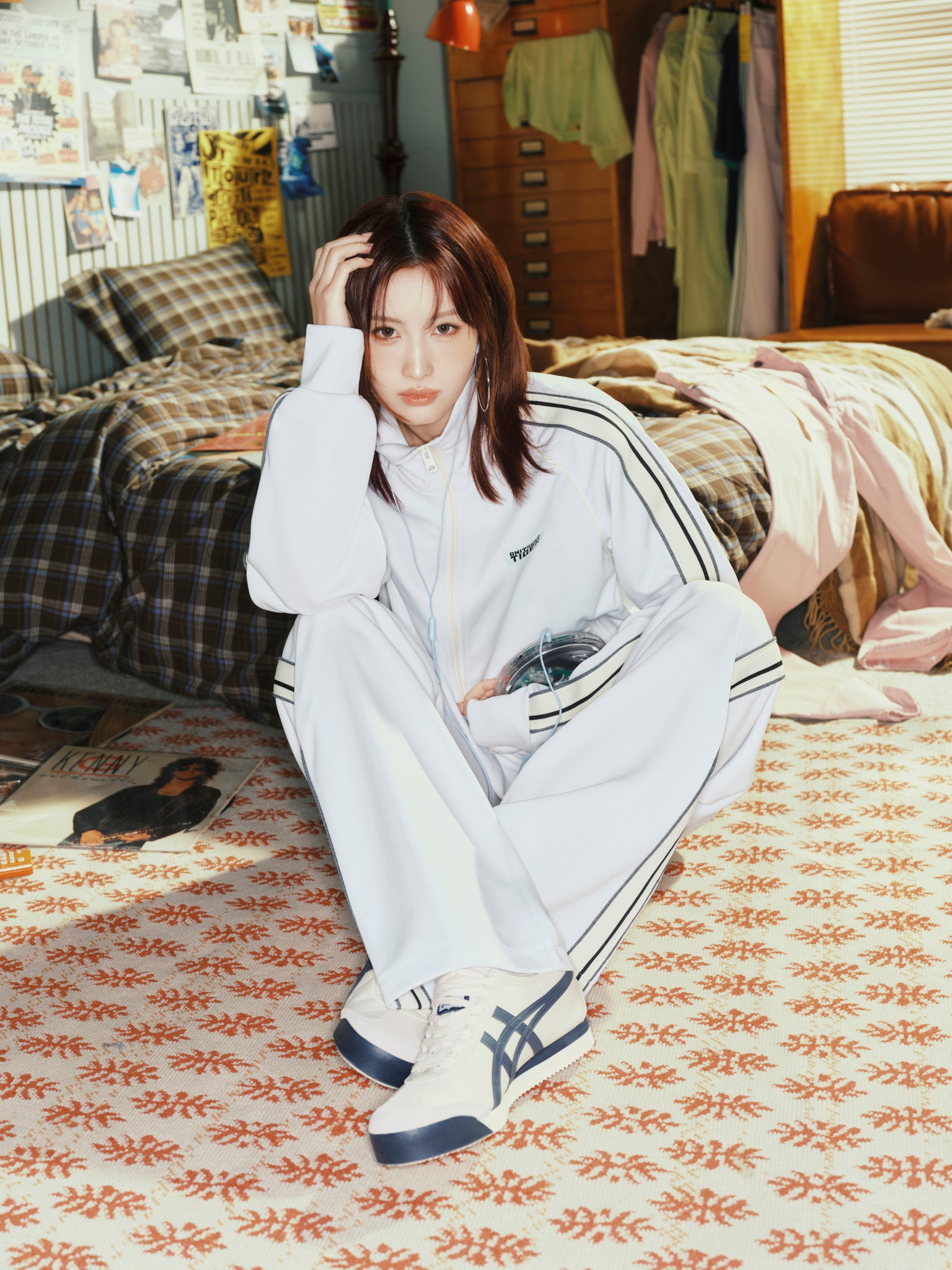 MOMO wears DENIVITA DENIVITAを着用したMOMO (@momo) のビジュアルを