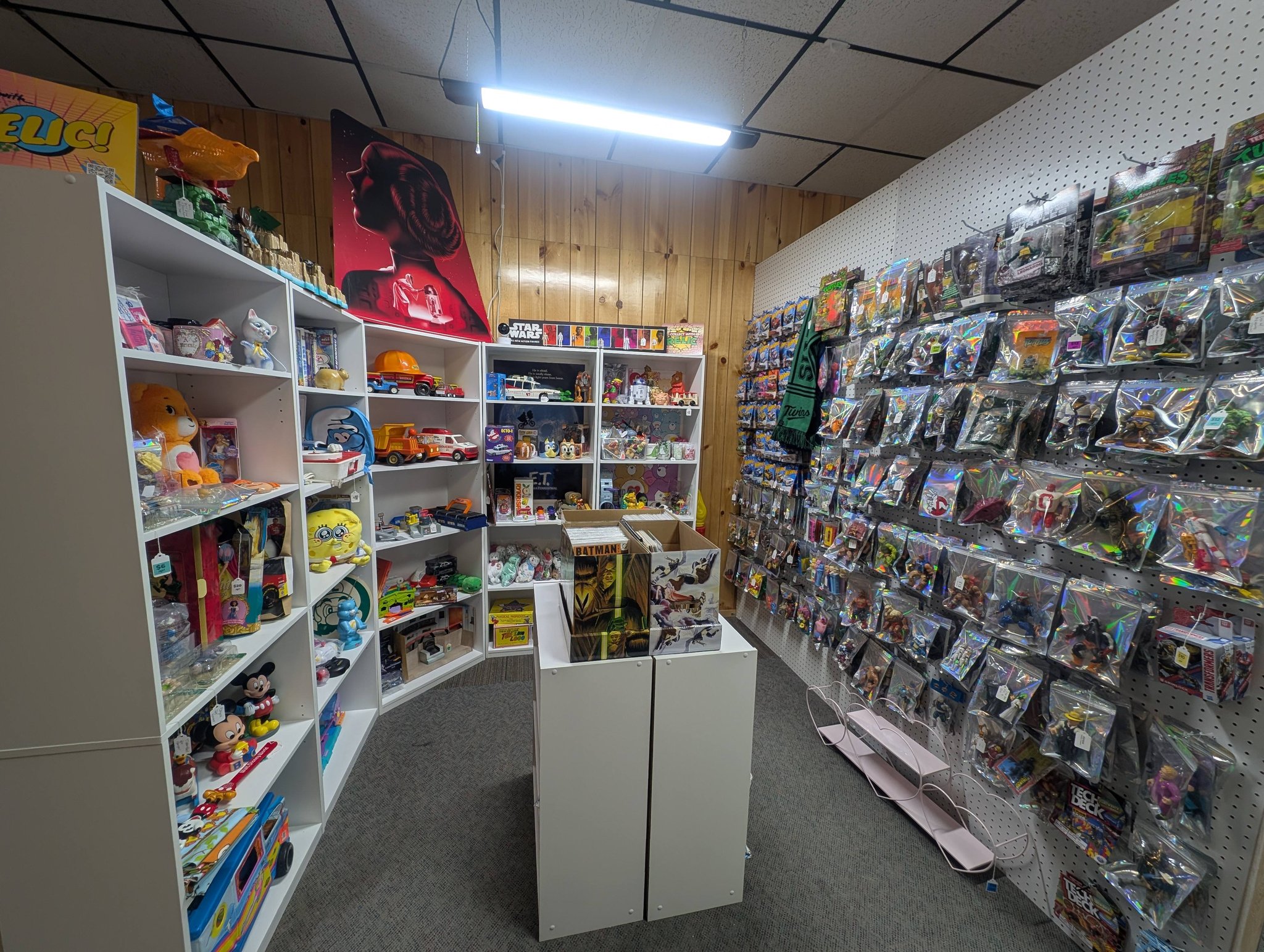 Relic Collectibles (@CollectWithRelic) • Facebook