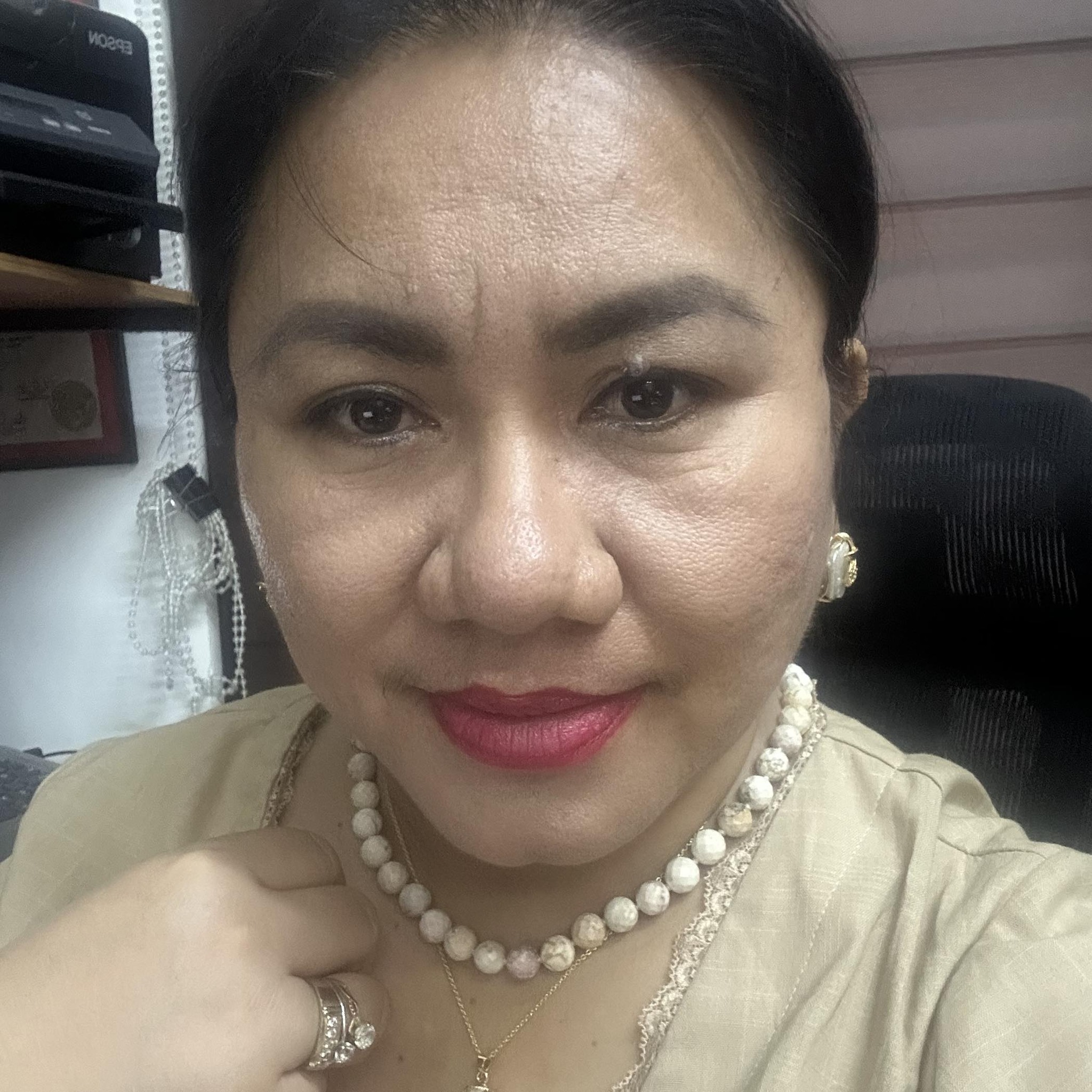 Mag apil~apil sa ko gamay beh…... - Angeles Leyson Abecia | Facebook