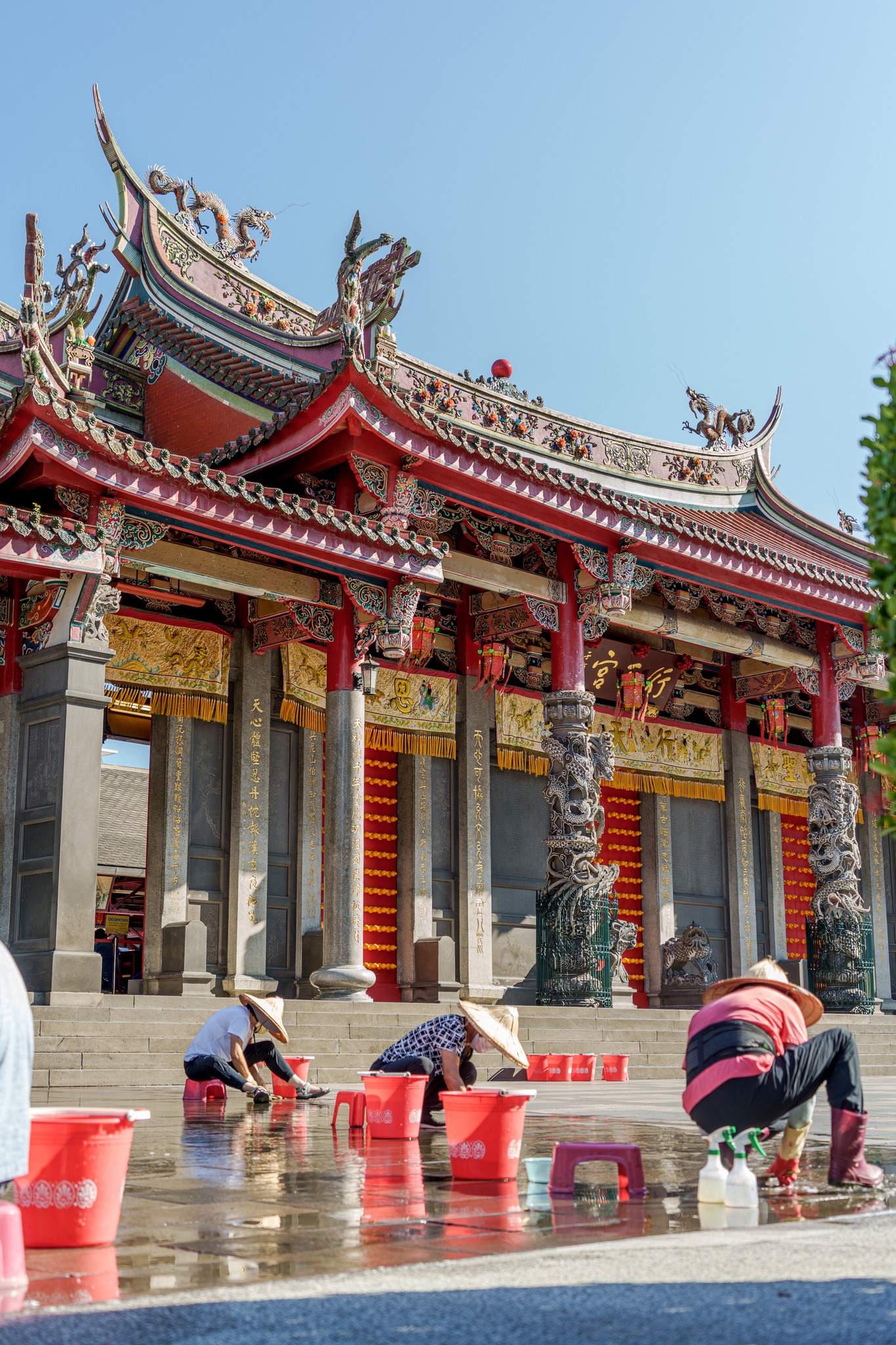 行天宮五大志業 - 行天宮五大志業 added a new photo.