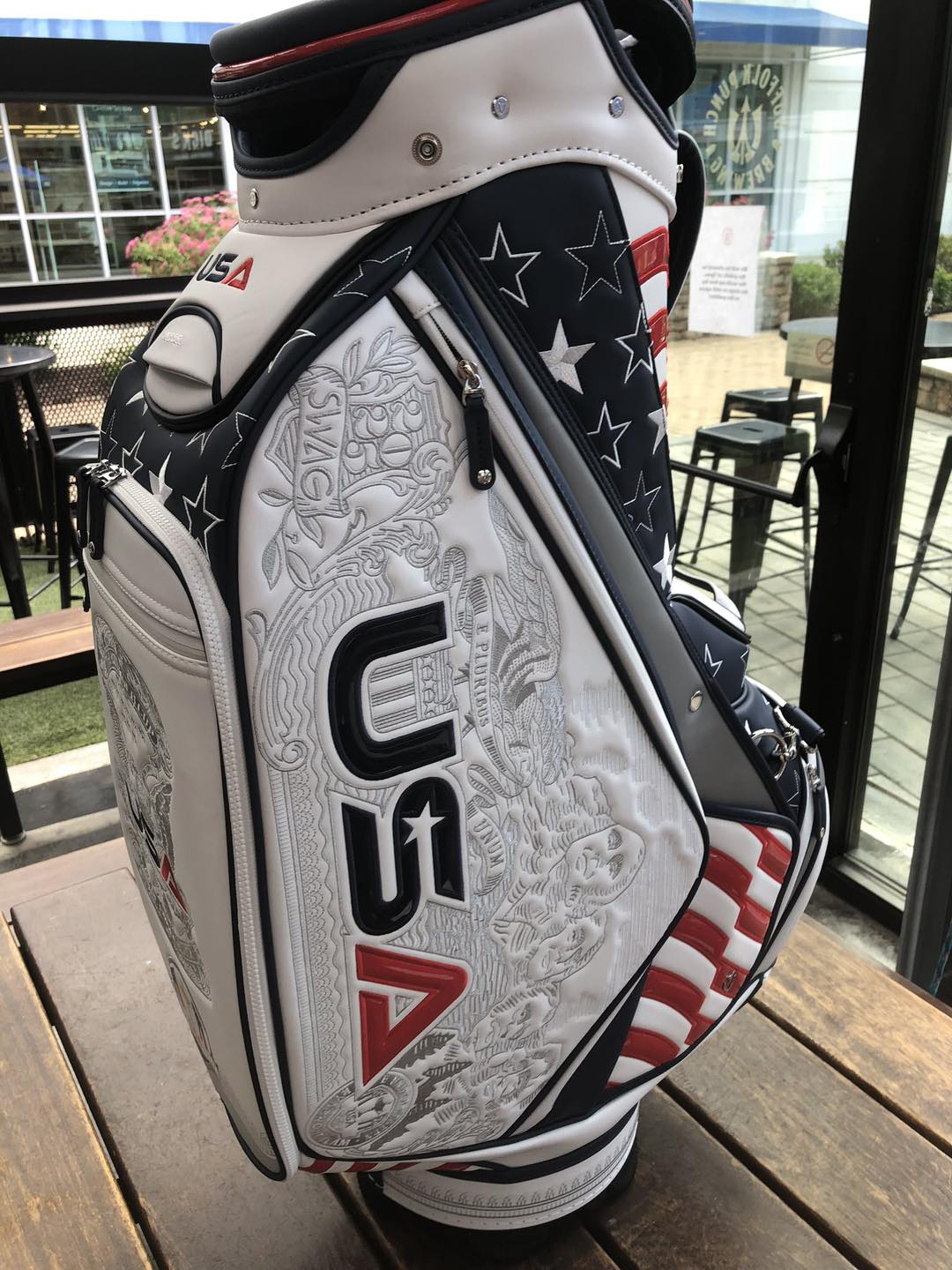 The 2025 Team USA Ryder Cup bag has been revealed 🦅 (📸: Josh