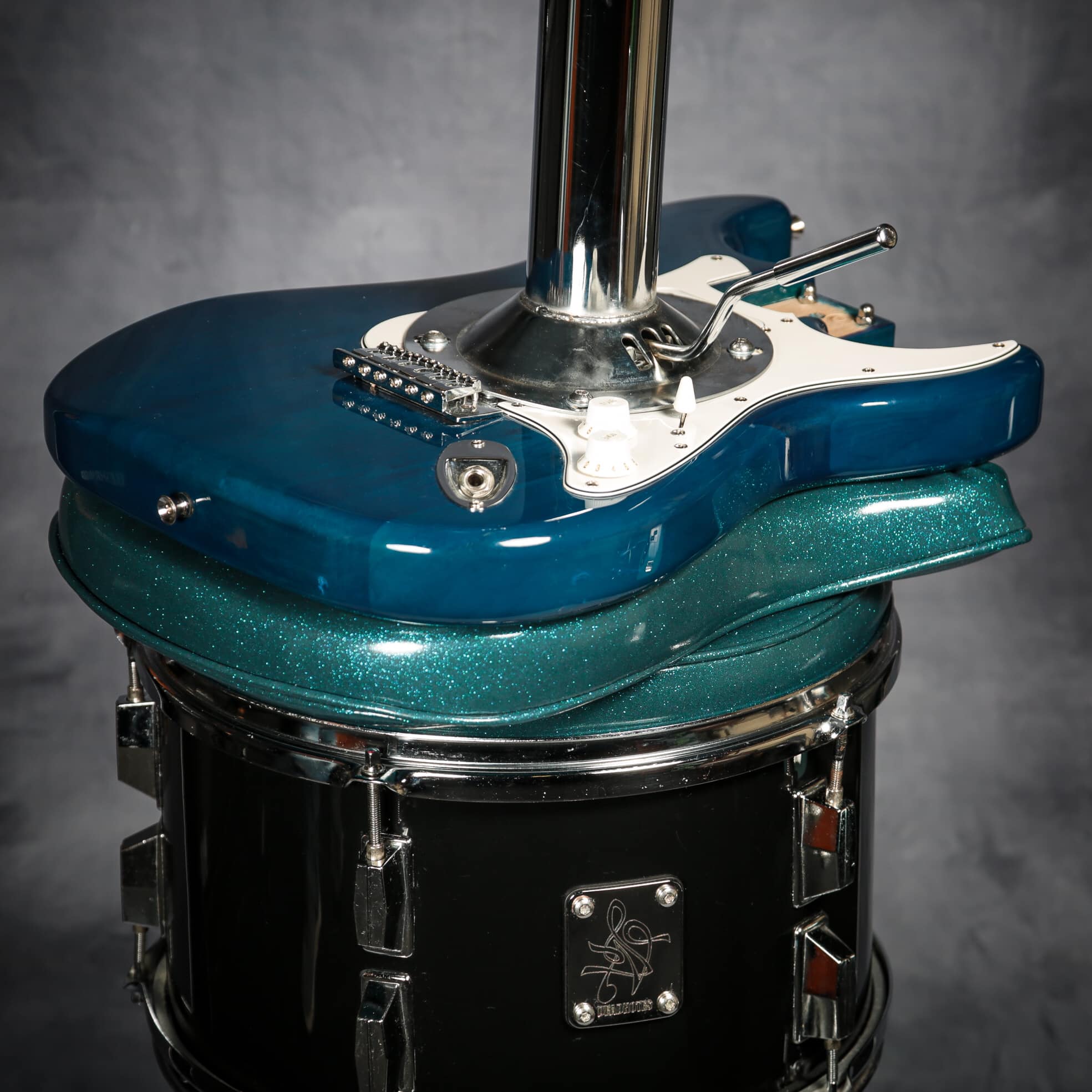 Deadnotes - upcycled instruments