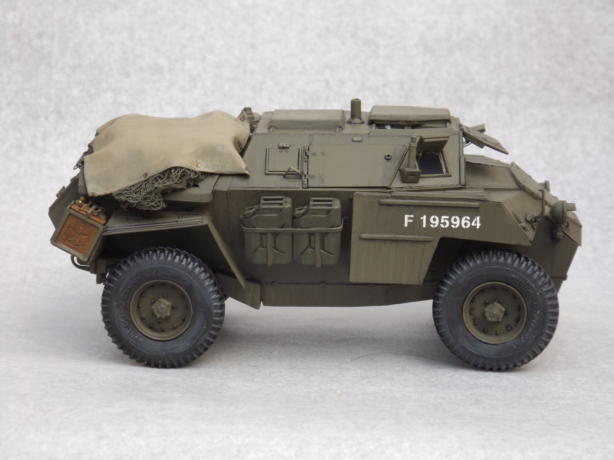 British Humber Armored Car Mk.IV, 1/35, Bronco