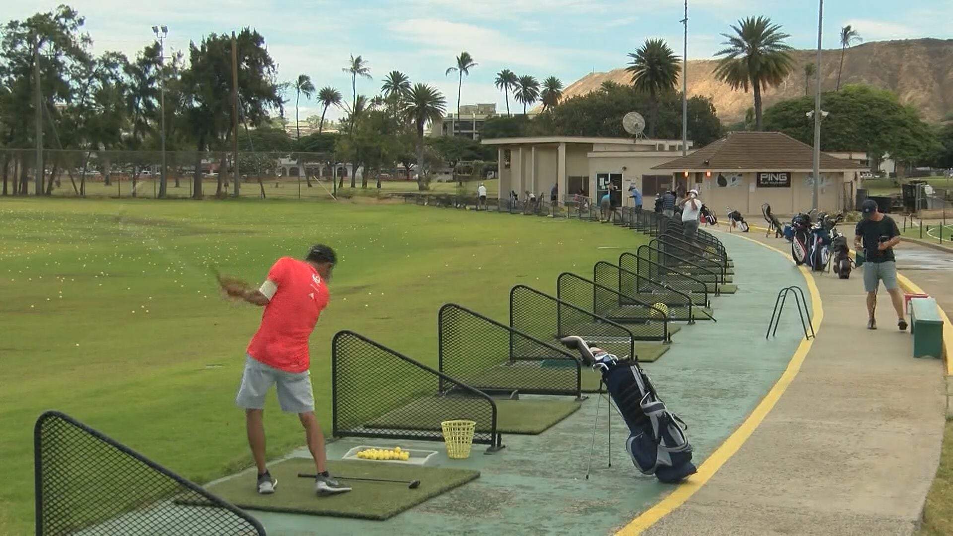 Hawaii - Popular golfing range to reopen after months of construction ⬇ ...