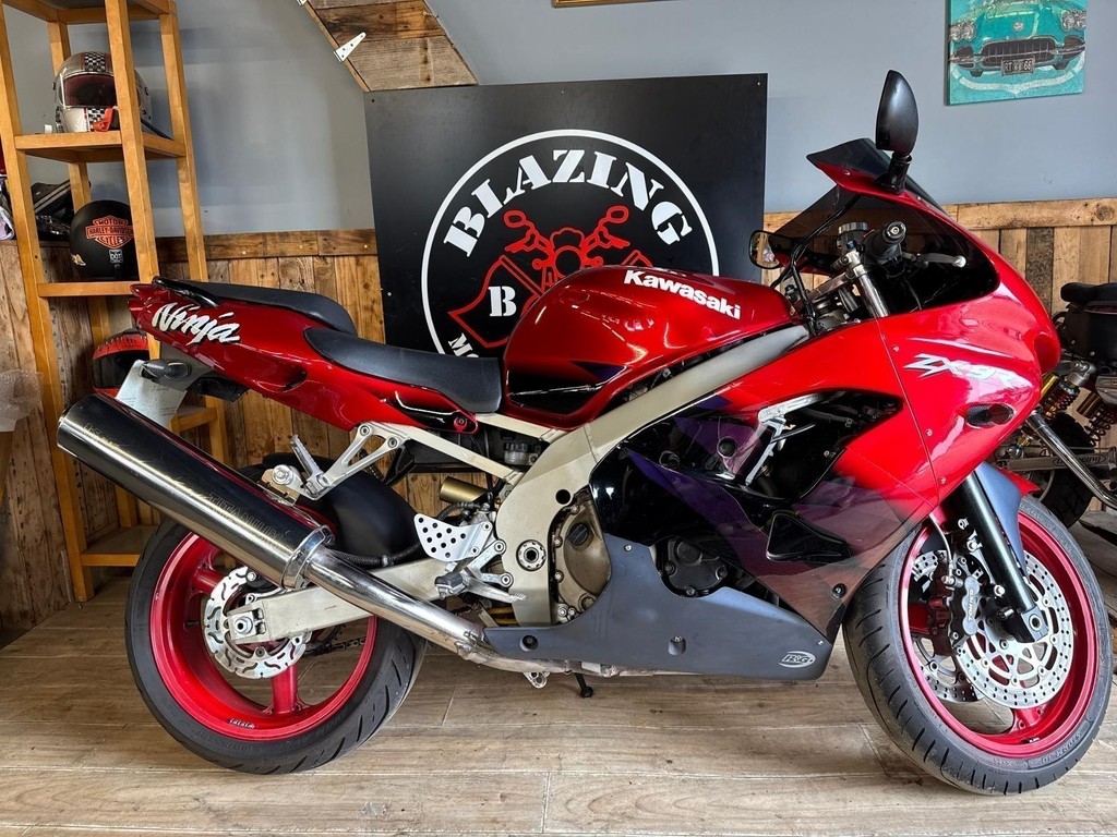 ad: Kawasaki Zx9r Zx 9 Super Sport Motorcycle Full Details On eBay