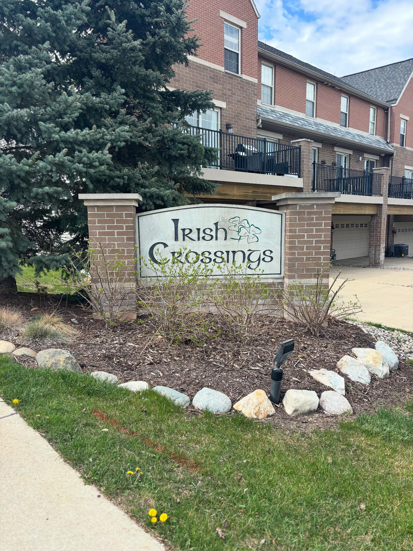 Irish Row Apartments - South Bend | South Bend IN