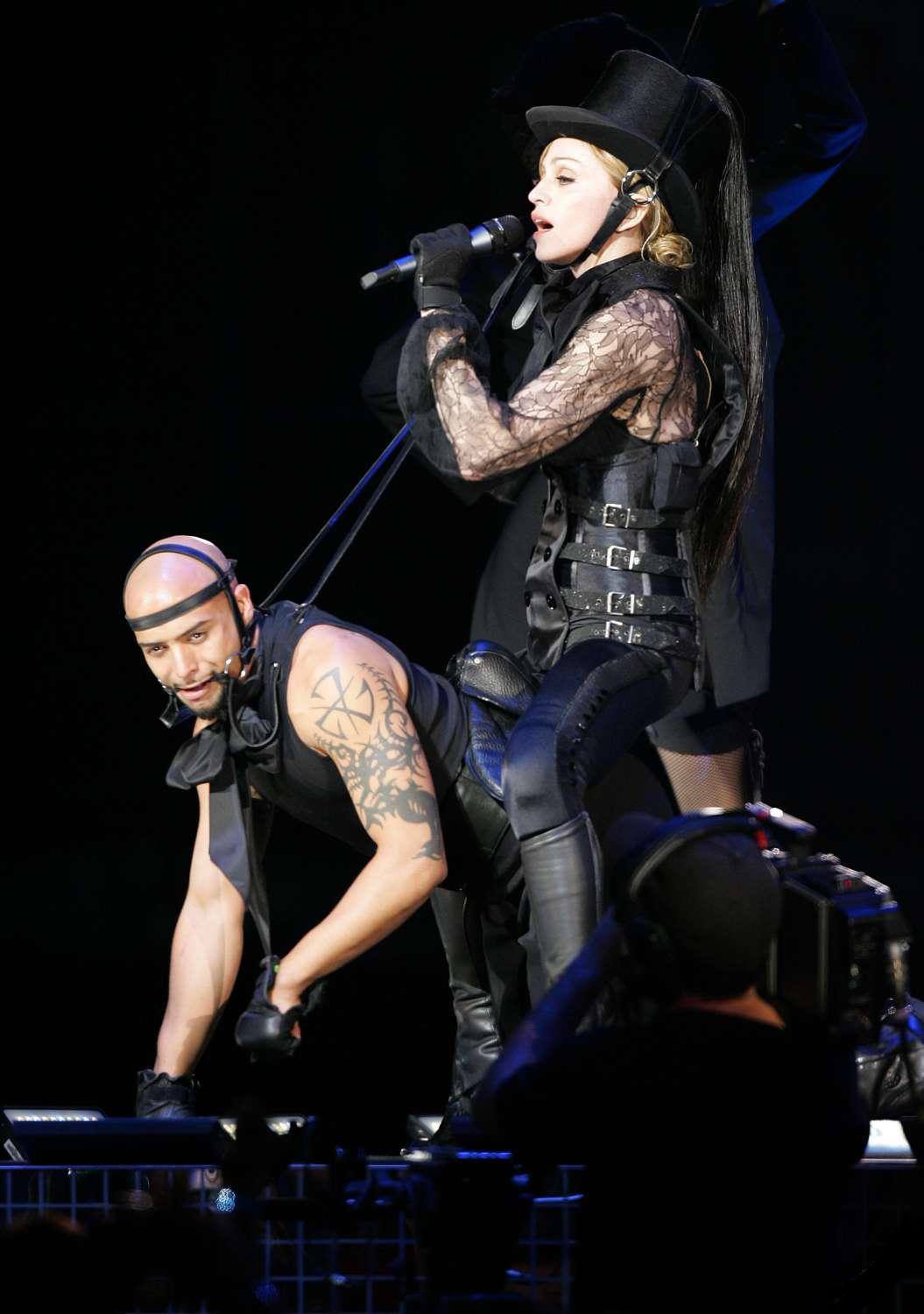 The Best - 2006 Madonna performs show-opener Future Lovers on the