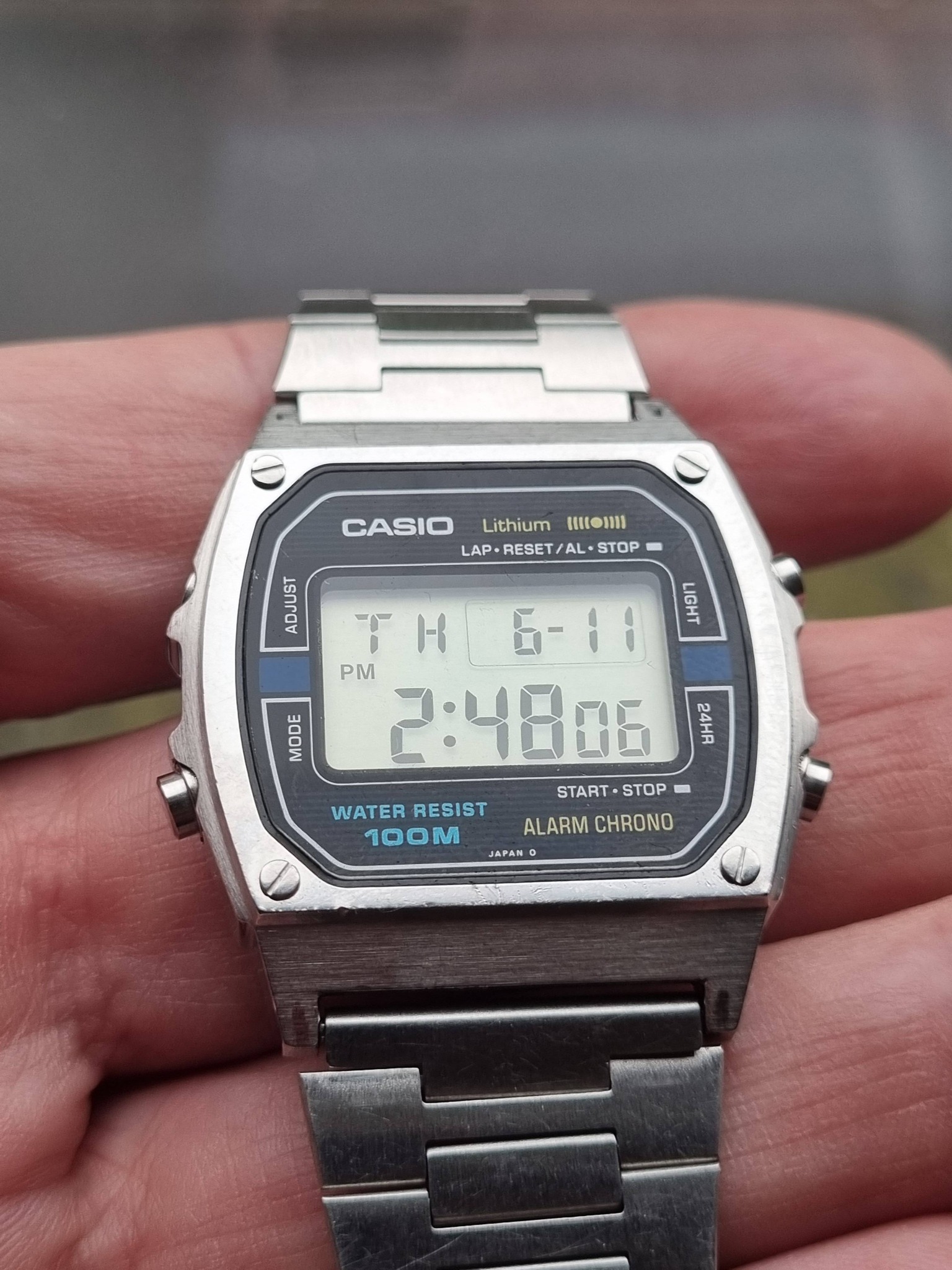 Casio w-760 watch features and description