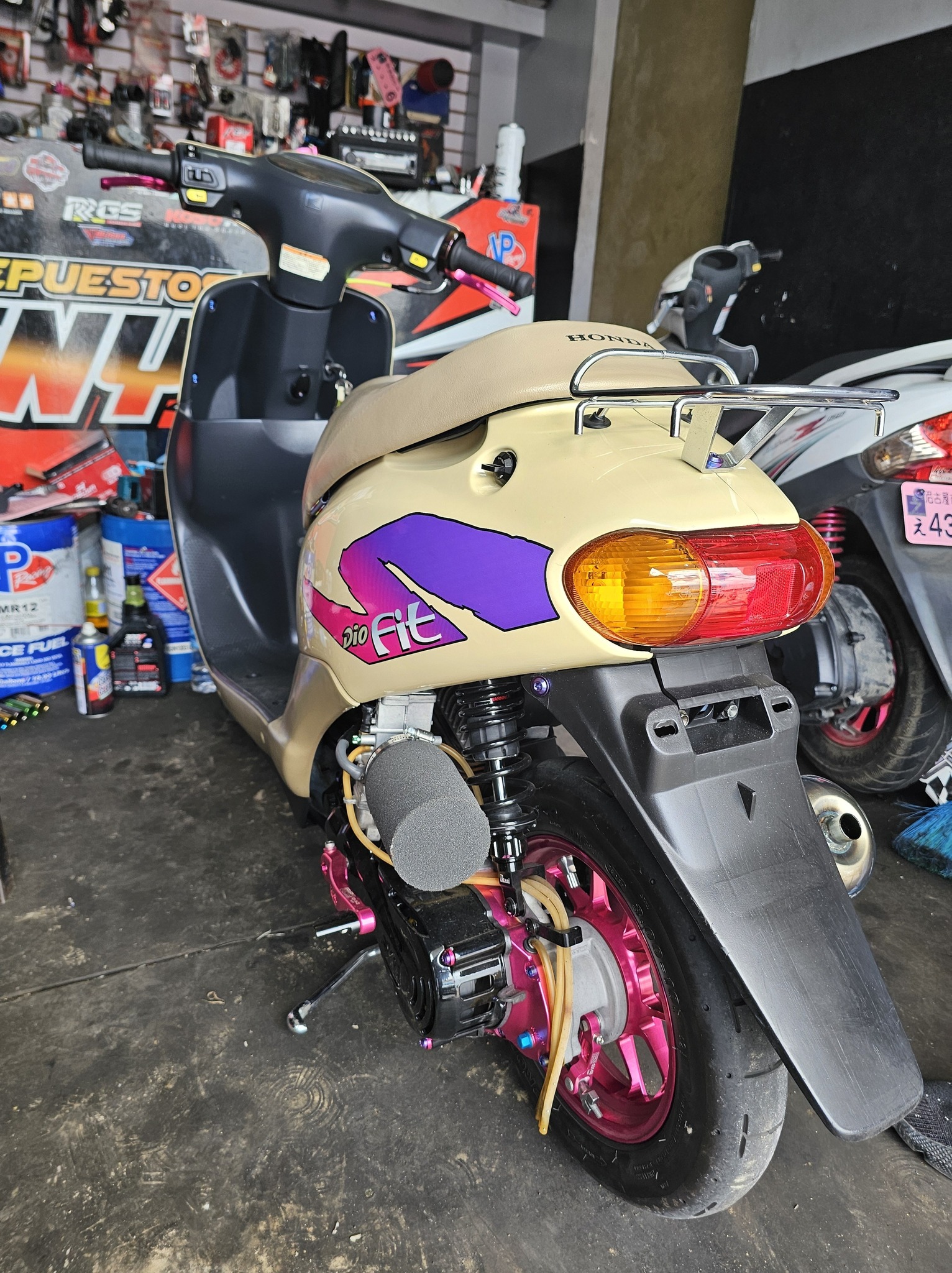 Honda Dio Fit. ?