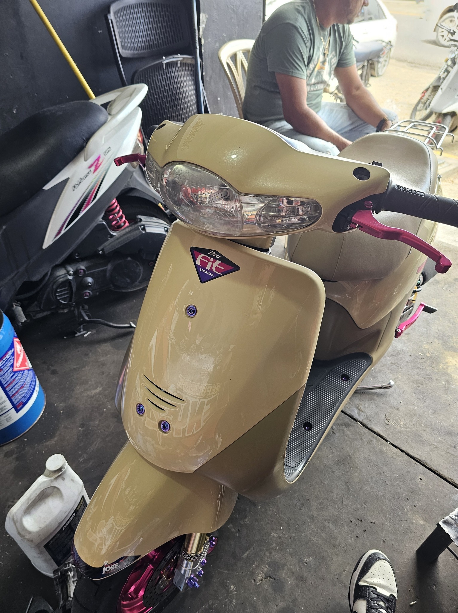 Honda Dio Fit. ?