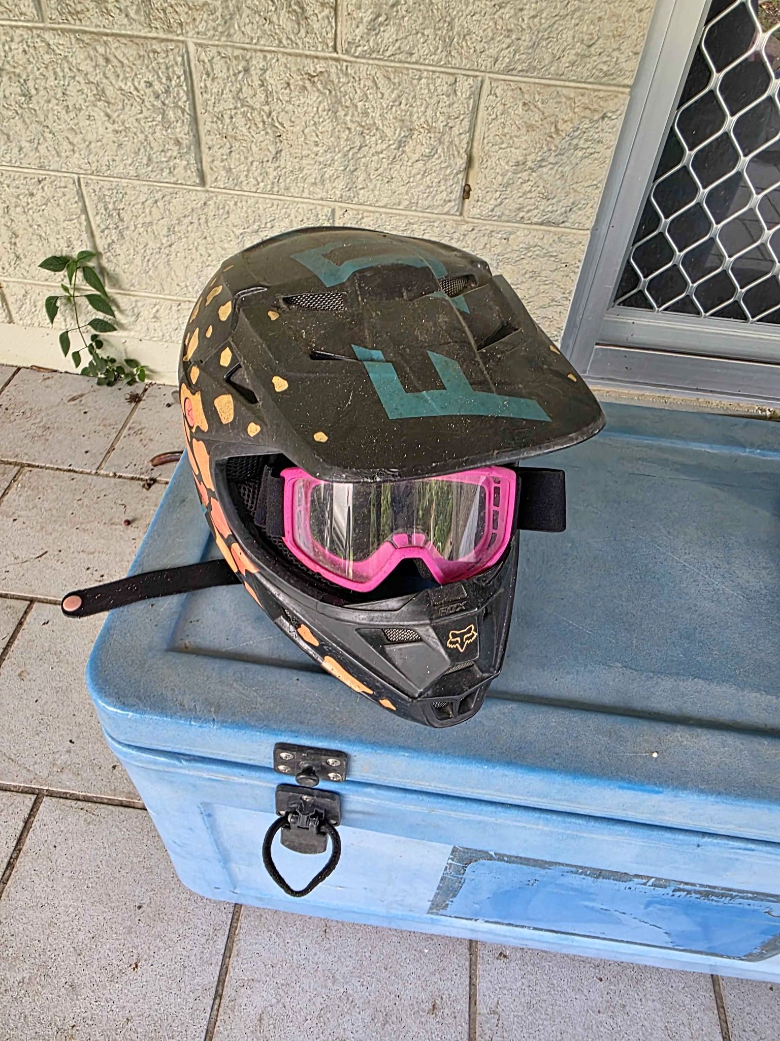 baseball cap under motorcycle helmet Carbon Fiber Open Face – Retro Style Size:3 Traps w/ S Tee If your head measures travel backpack for men HJC FS-15 Full Face