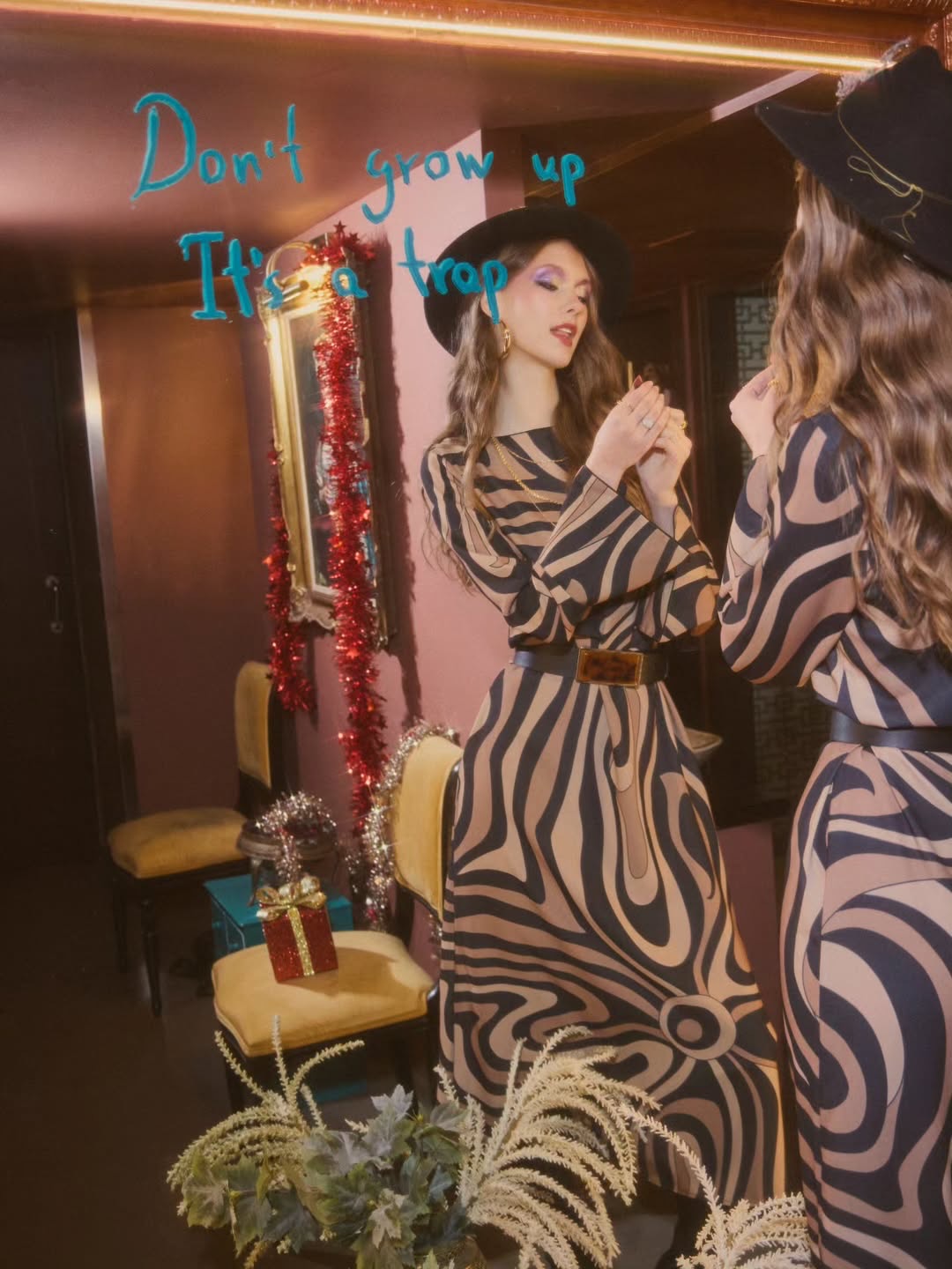 From day to night with Mamoush 💃#greekfashion #greekdesigners #dresses #colorfuldress