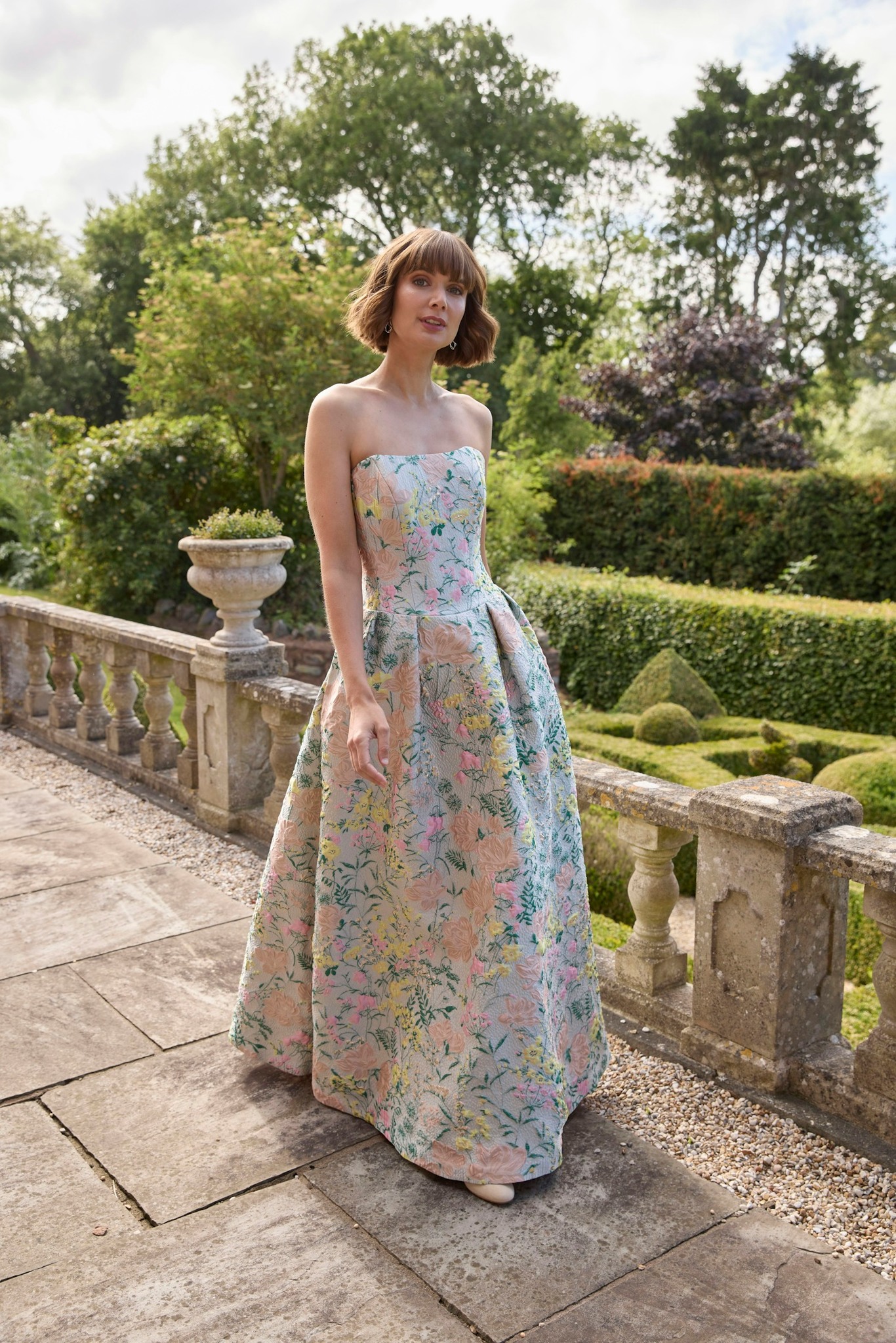 bridesmaid dresses winchester Step into modern femininity with the Dress. A strapless silhouette with intricate florals, designed to move seamlessly from day to evening with grace and ease. #SassiHolford #WinchesterDress #ModernRomance self-portrait - Black Rhinestone category:shirts Select your size:11