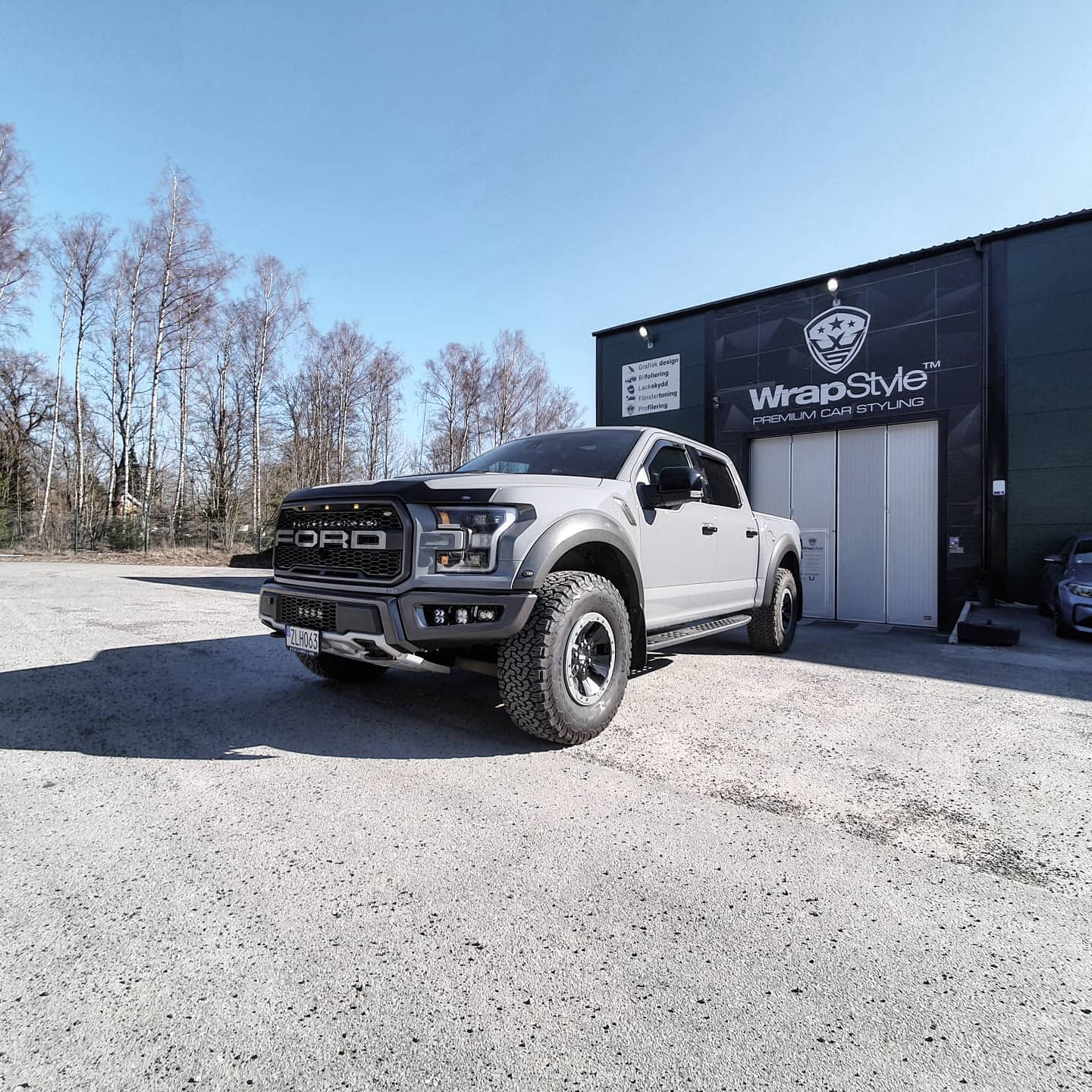 🚘FORD RAPTOR. 🏷HEXIS NARDO GREY.... - WrapStyle Stockholm | Facebook