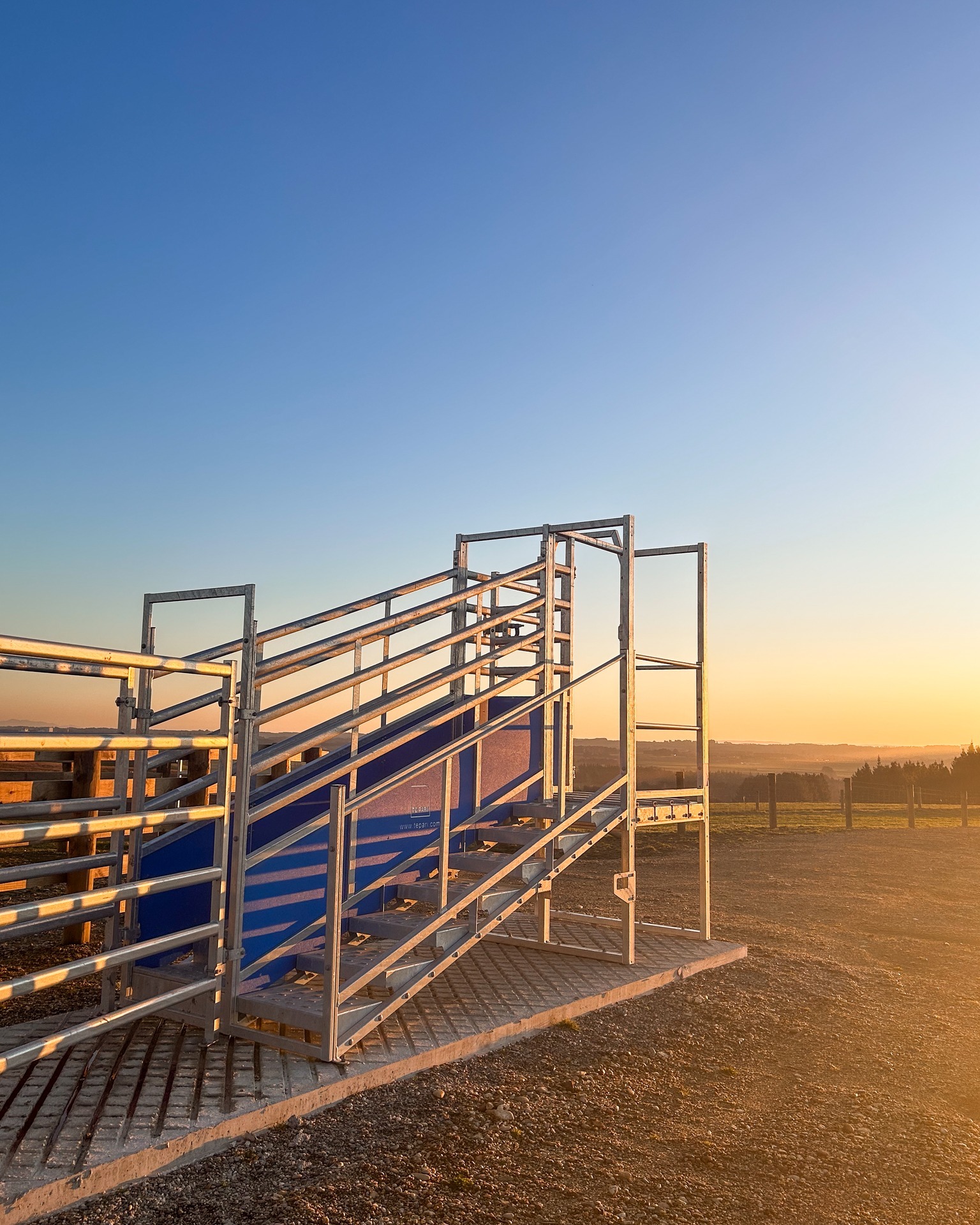 Te - Stepped Loading Ramp at golden hour! ☀️ The flat top and stepped ...