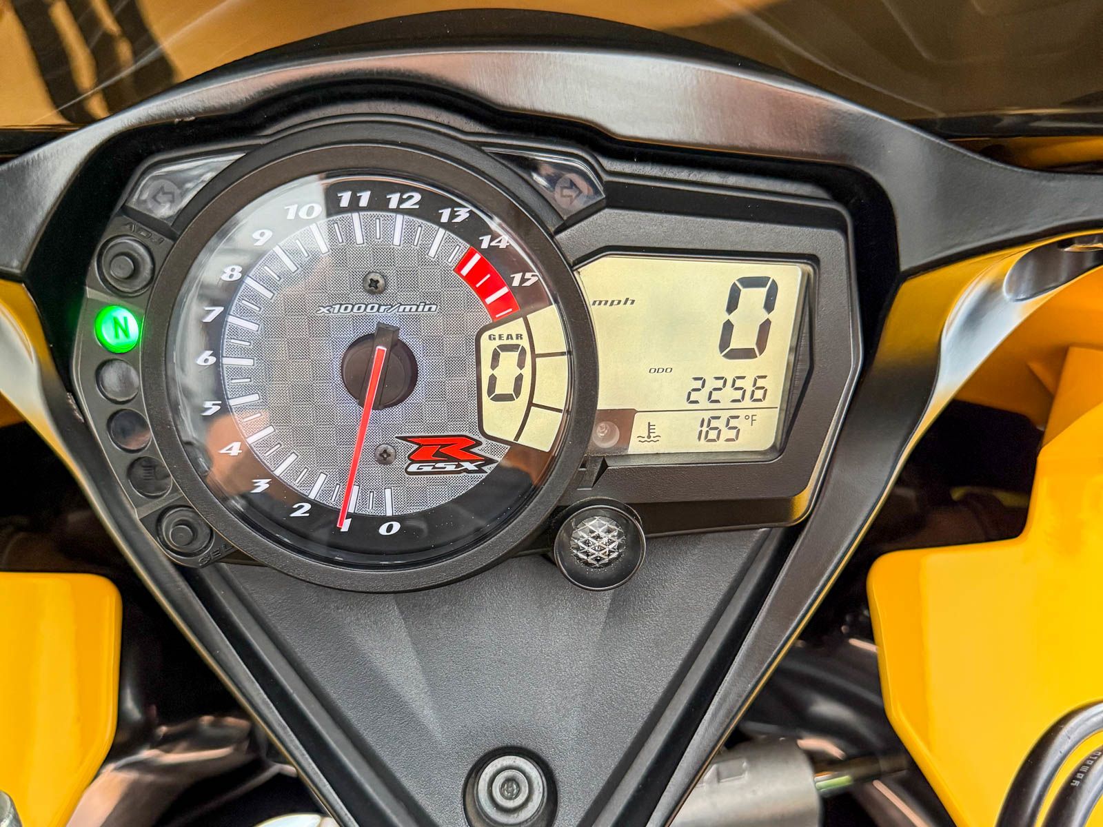 カズ Iconic - Up third for Iconic Motorbikes Saturday: a low mile