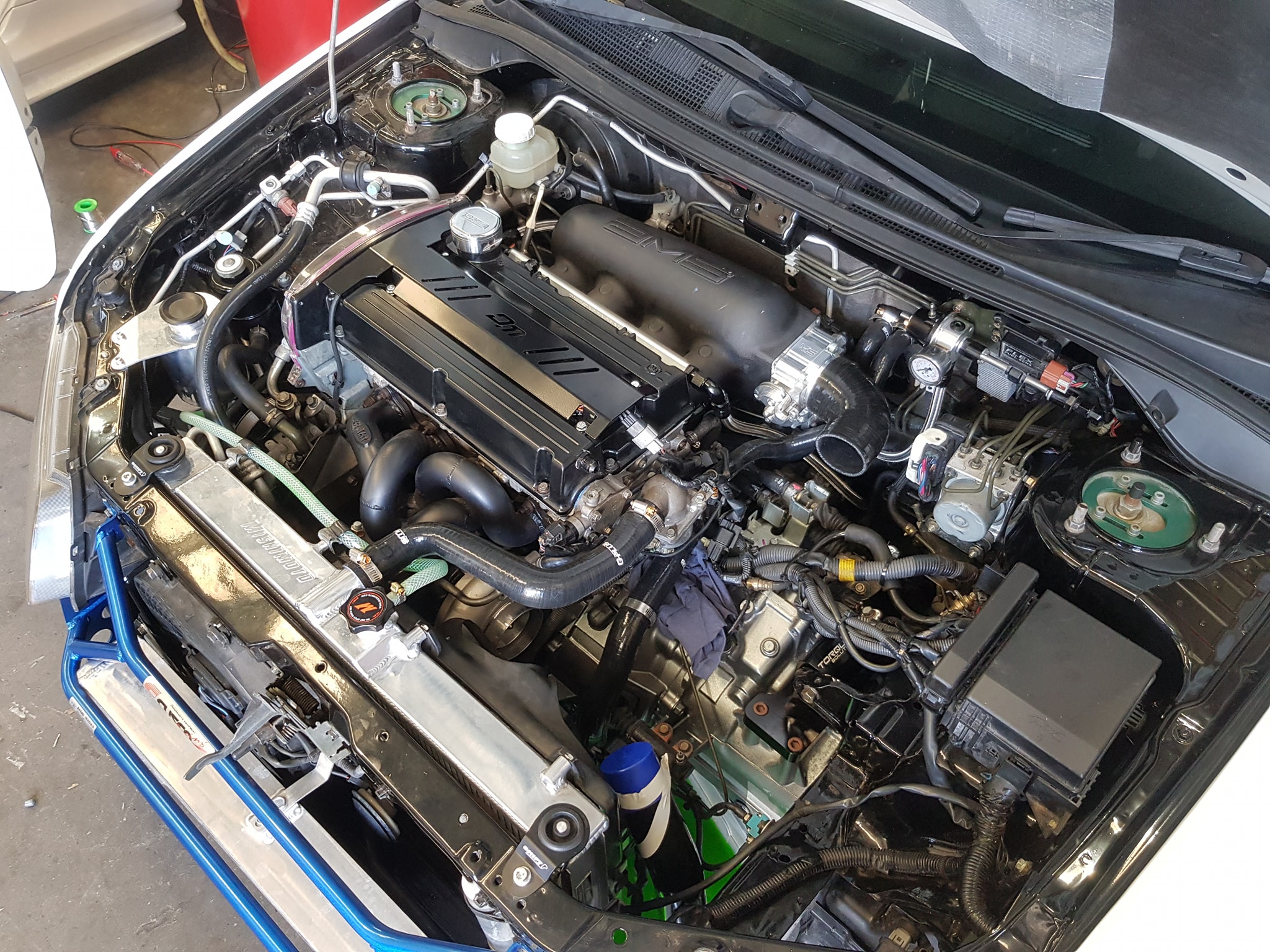 Disassembling Mini-Z MR03 Evo for Nexx Racing Skyline chassis upgrade