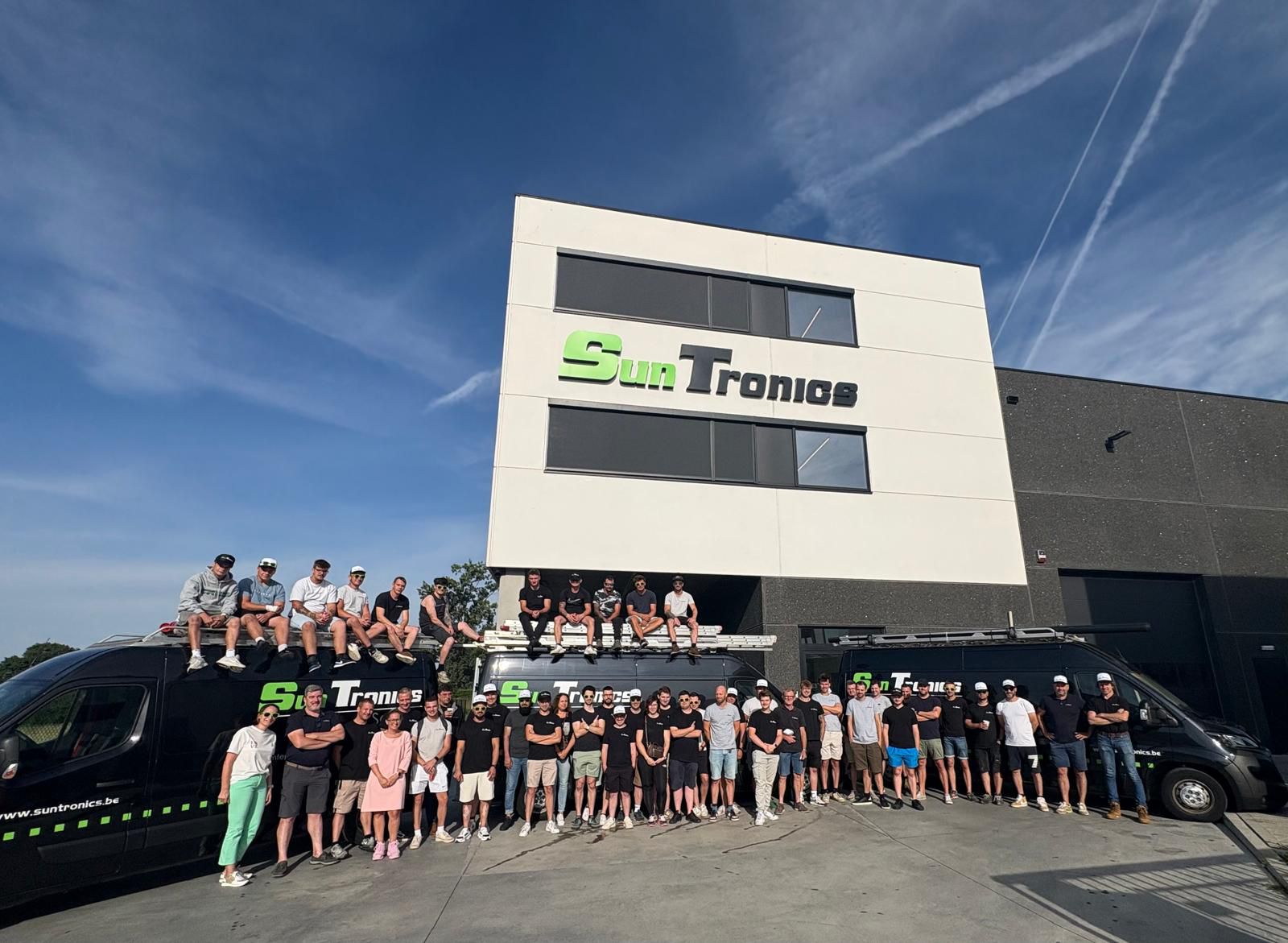 Suntronics: zonnepanelen, airco & verwarming | Sint-Eloois-Winkel