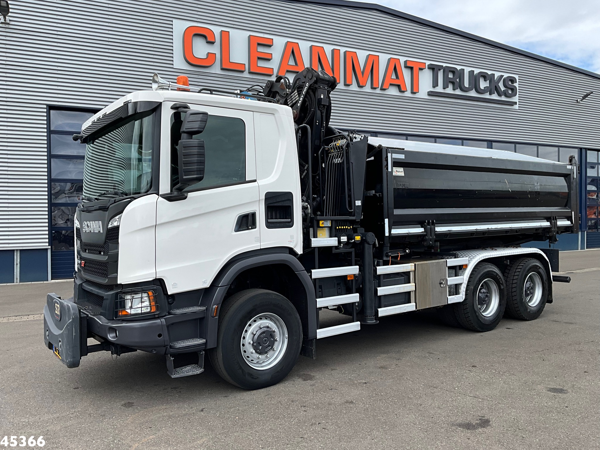 cleanmat-trucks-b-v-added-a-new-photo-cleanmat-trucks-b-v