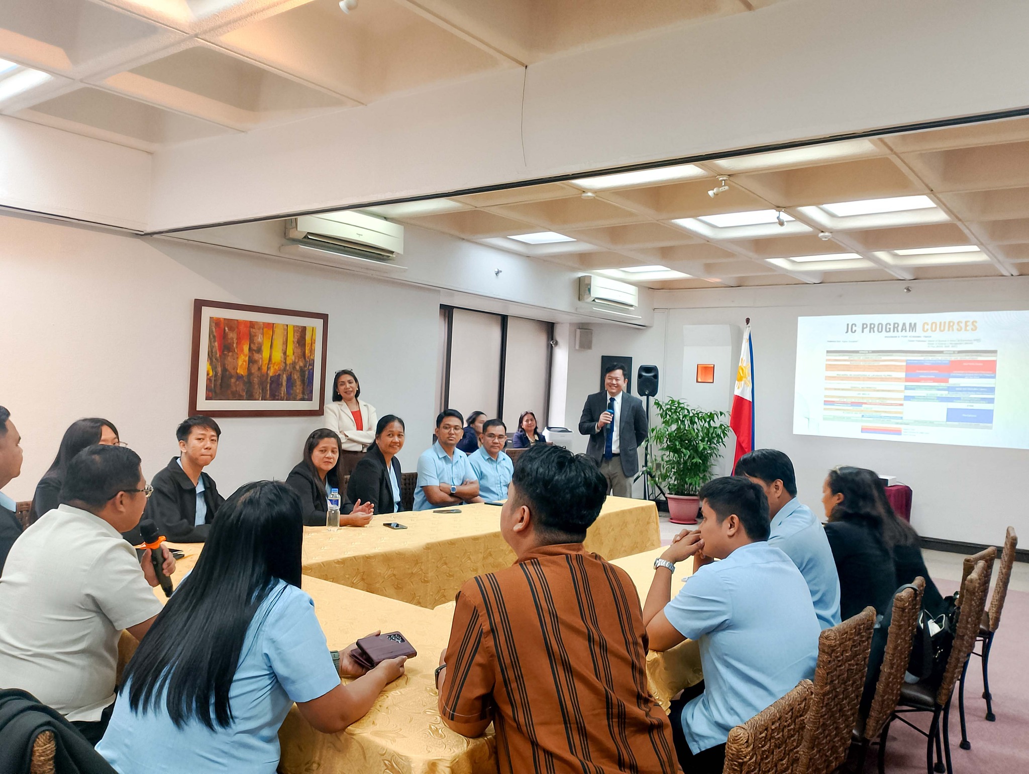USLT-BES admin conducts... - University of Saint Louis | Facebook