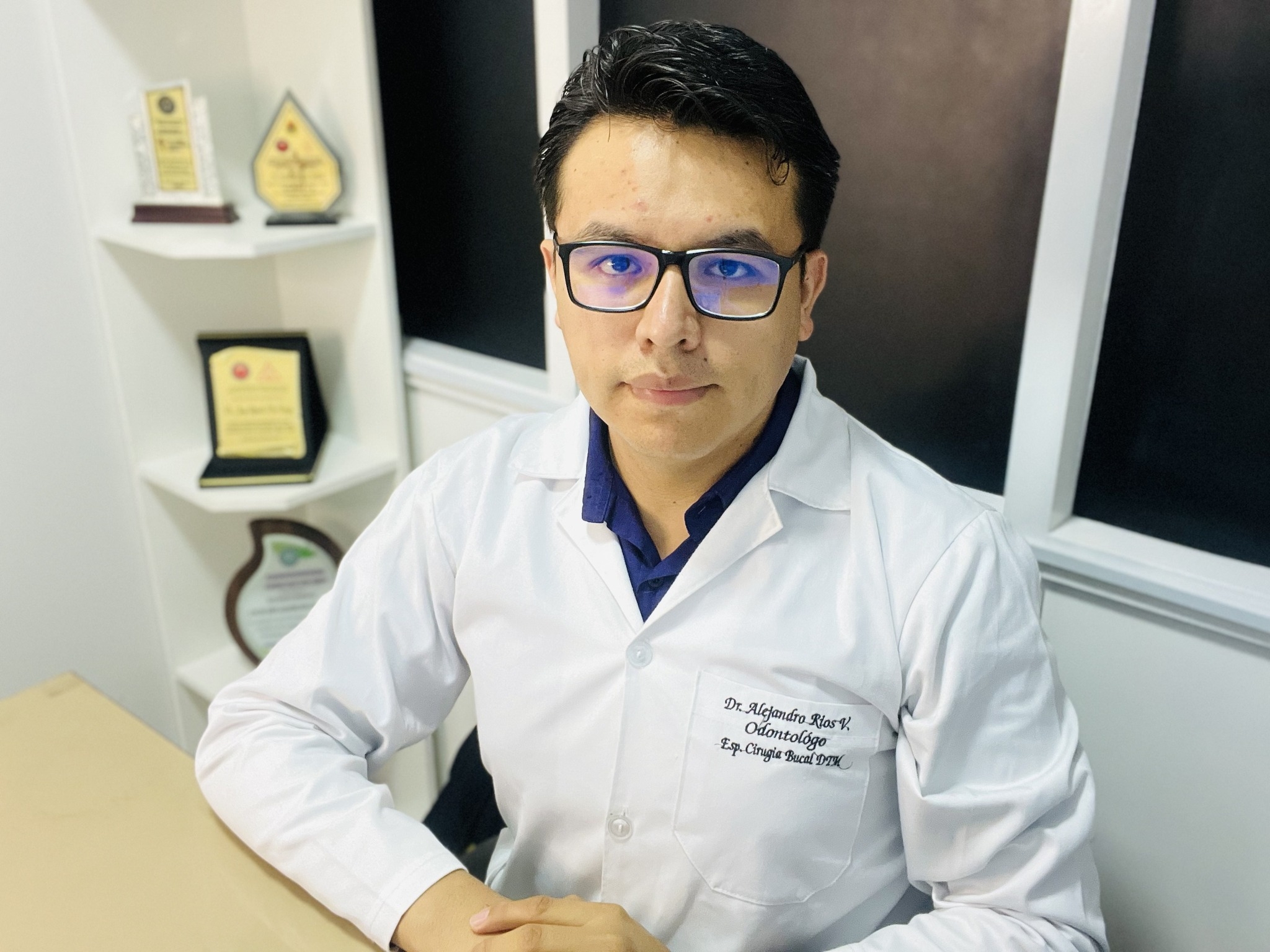 Dr. Alejandro Rios