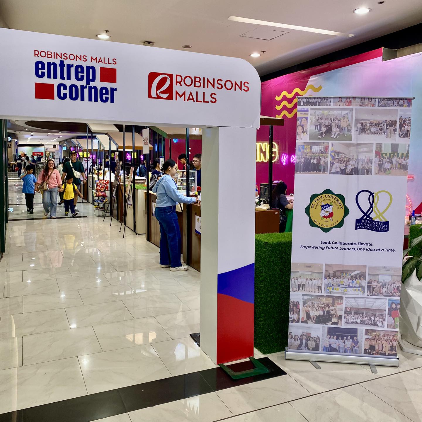 It’s Day 1 of Entrep Corner, in... - Robinsons Galleria | Facebook